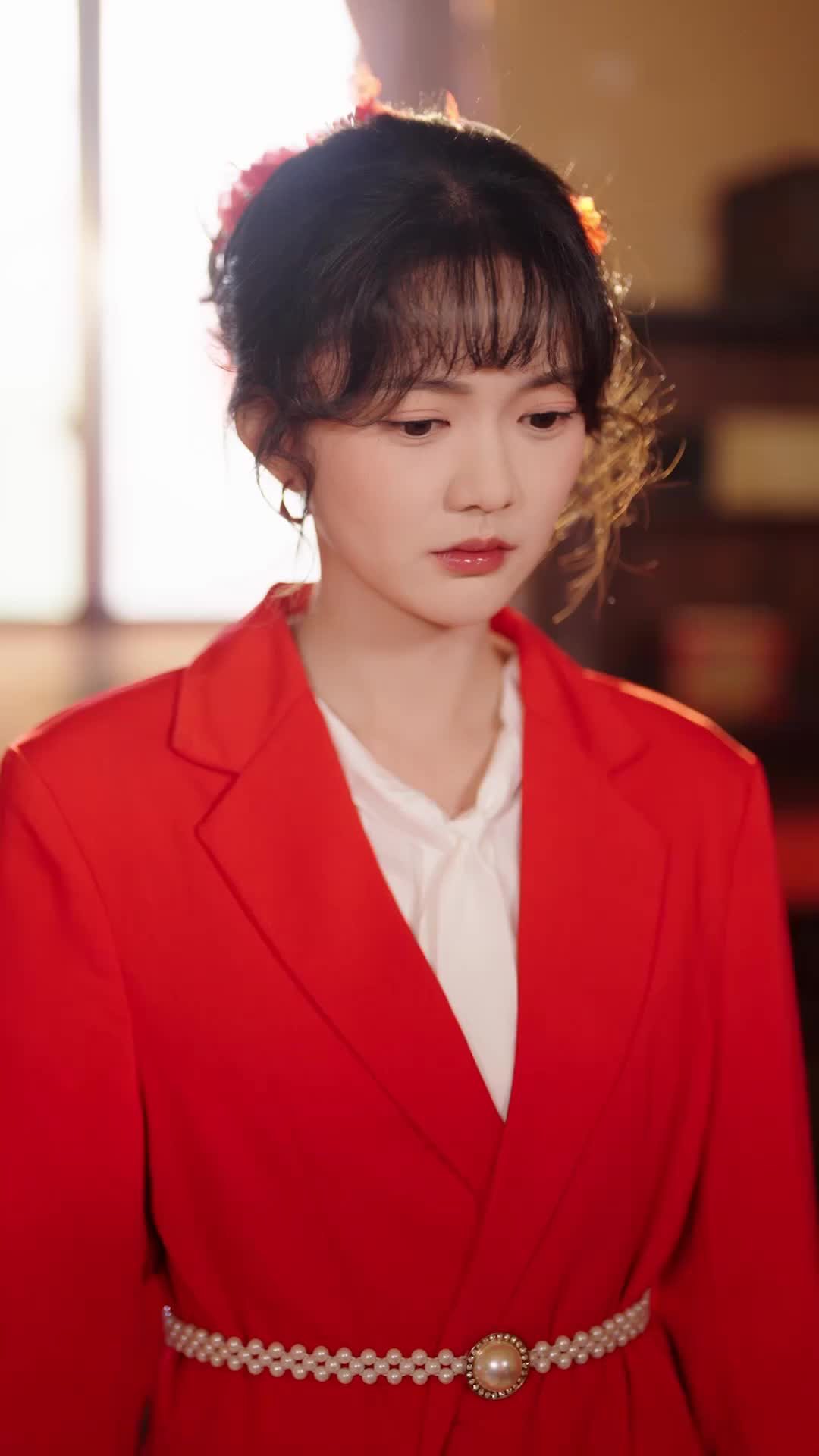 八零換親后，日子越過越紅火  第2集