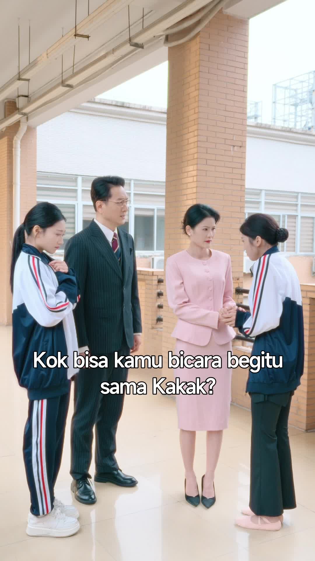 Takhta Impian Sang Penari Episode 8
