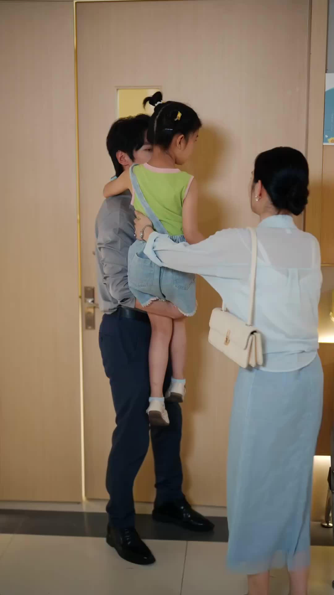 Rahasia Sepasang Anak Kembar Episode 8