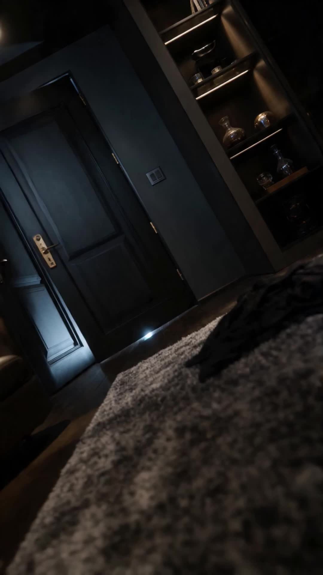 I Was His Guard，Now He's My Prisoner Episode 9