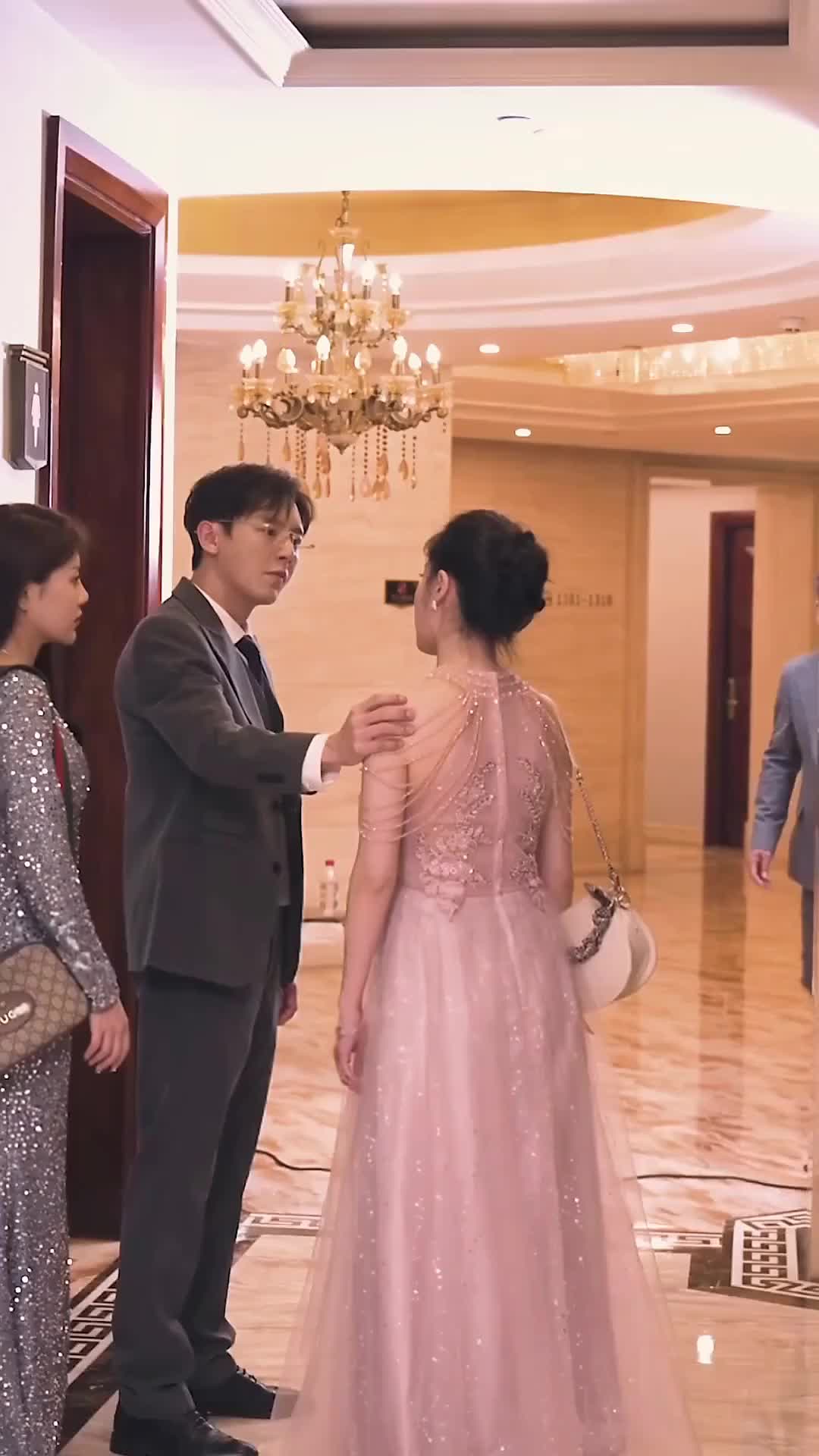 Cinta Tiba Terlambat Episode 10