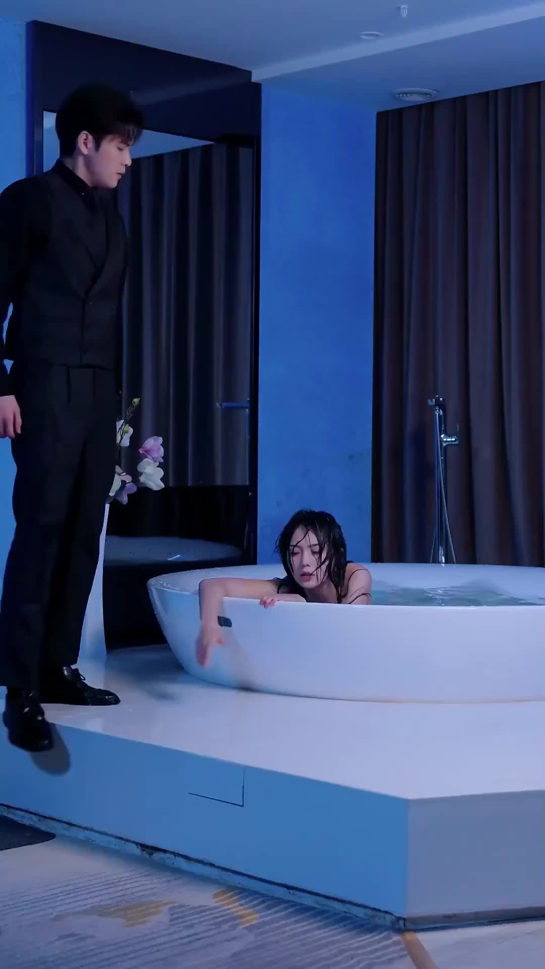 Never Ever Blinded by Love Episode 7