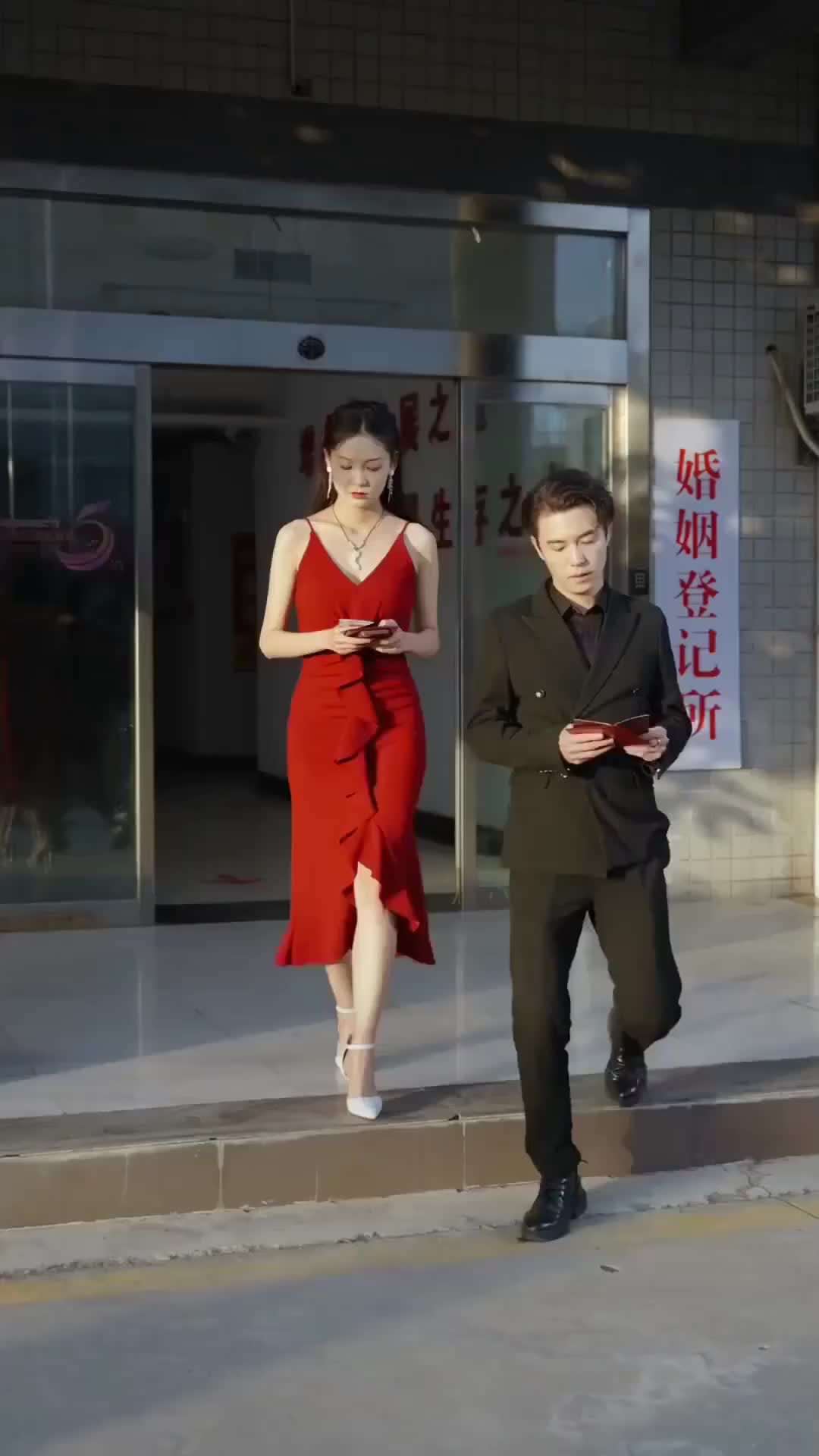Heiress Reborn: Her Wrath Knows No Mercy Episode 8