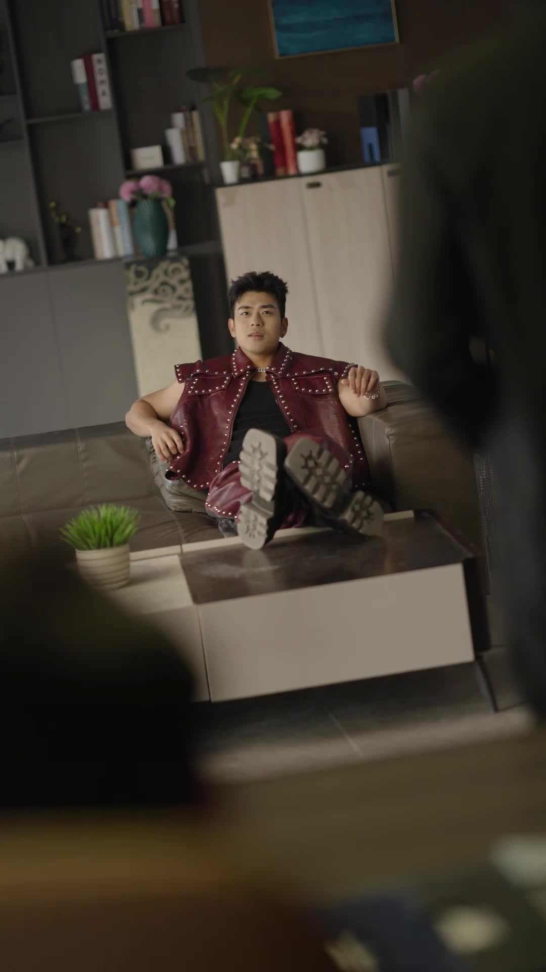Rahasia di Balik Wajah Cantikku Episode 9