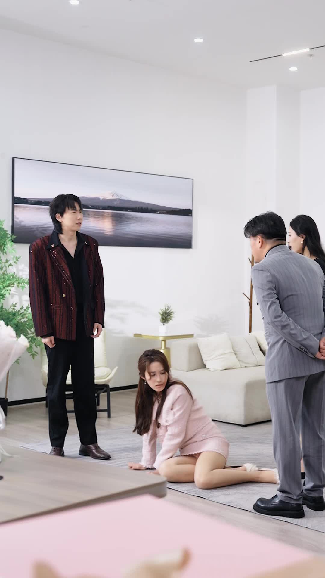 The Heiress Unveiled: Kiss Your Promotion Goodbye Episode 5