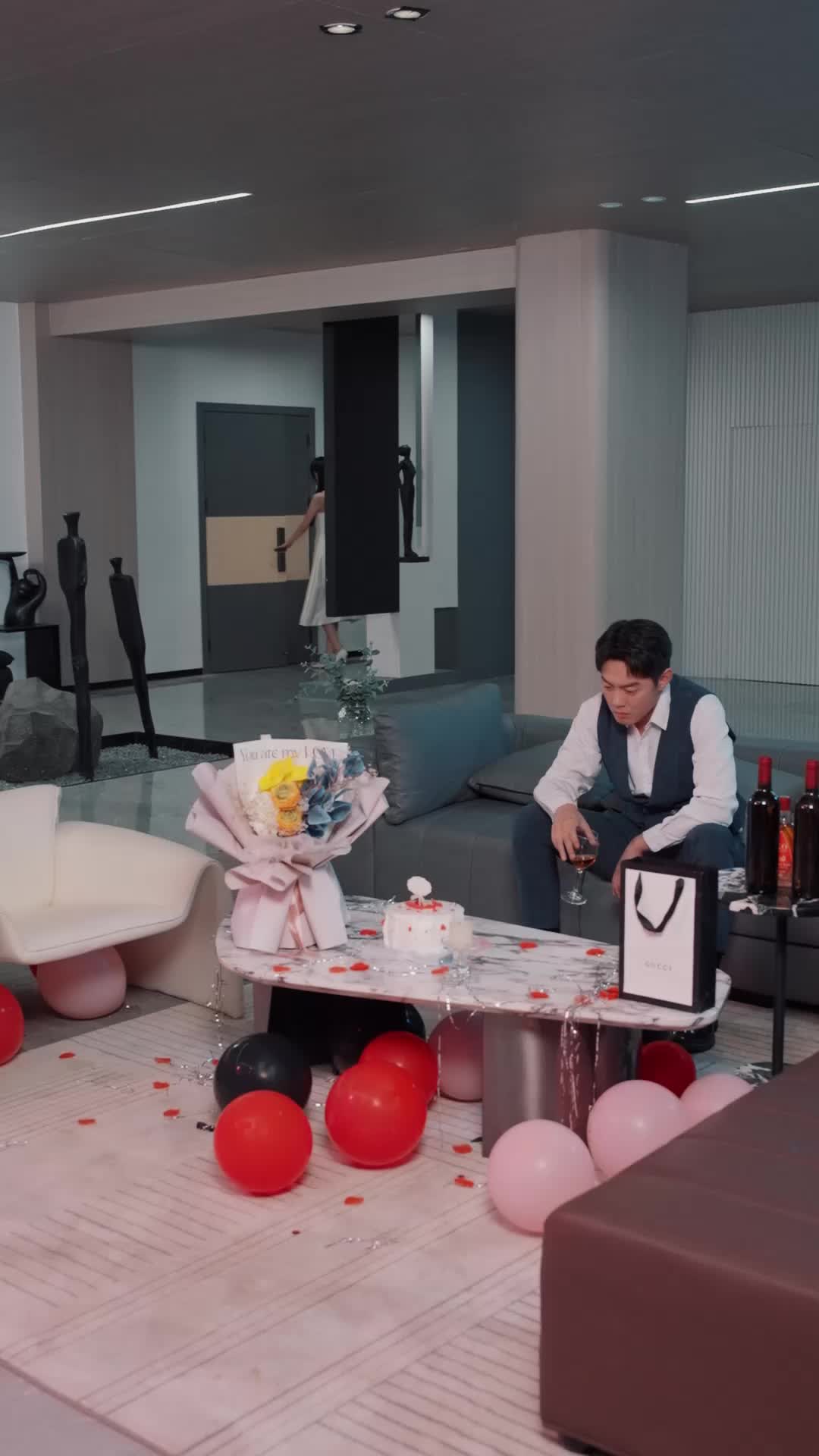 物是人非总易逝 第2集