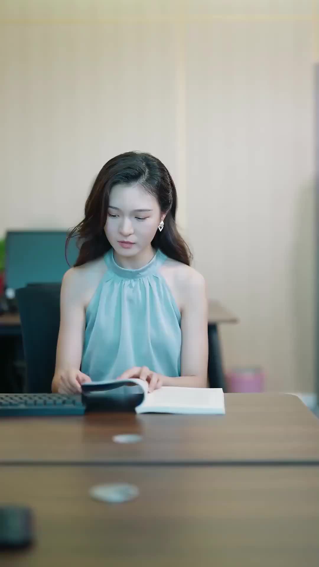 Loving You At Sunset Episode 10