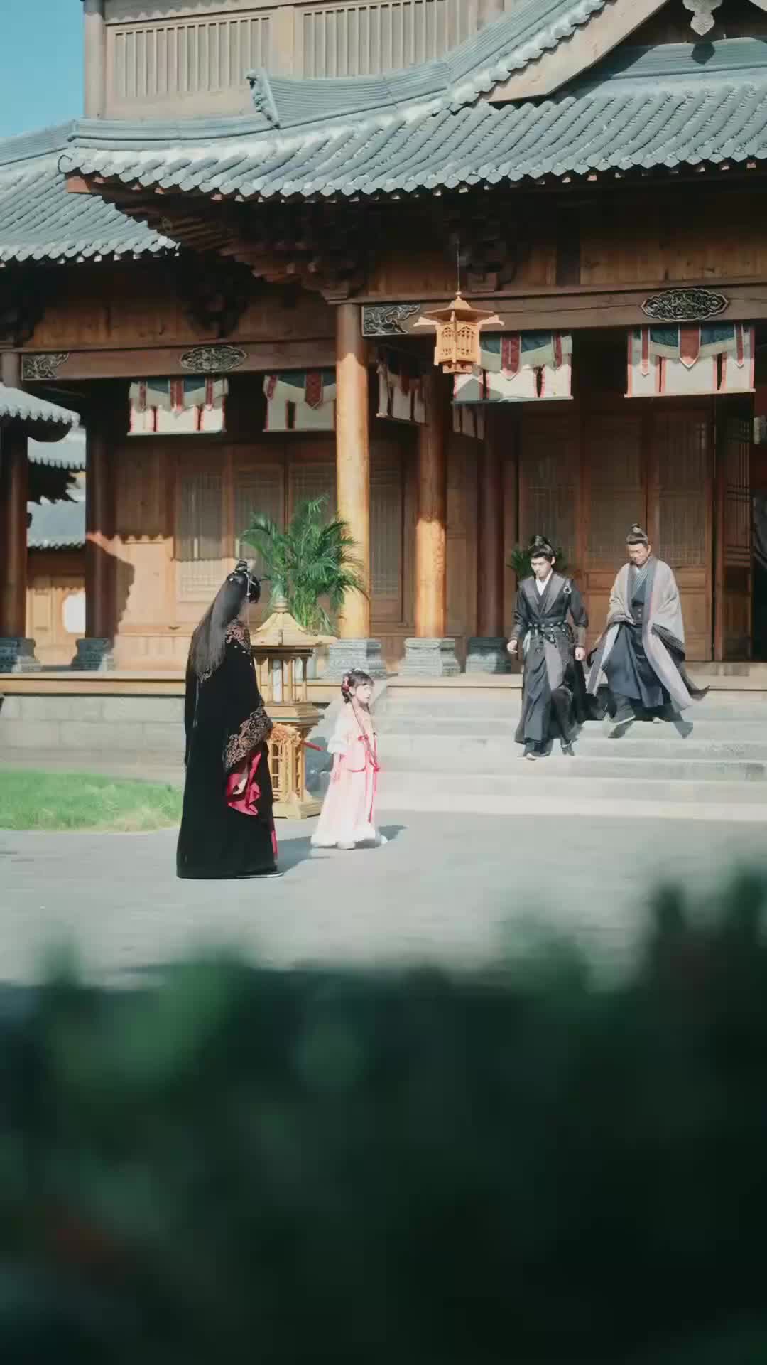 Bos Kecil Pengatur Takhta Episode 4