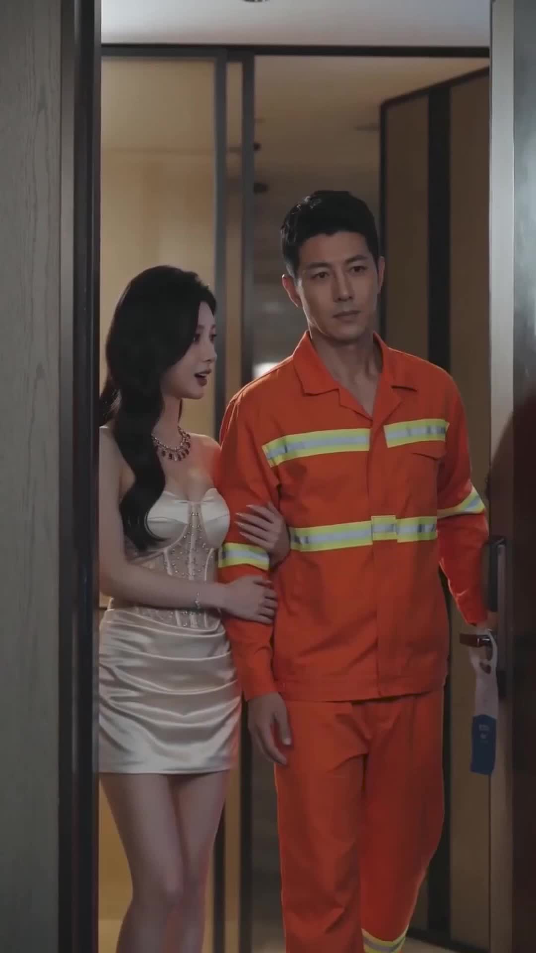 The Janitor's Secret: One Man, One Legend   (DUBBED) Episode 9