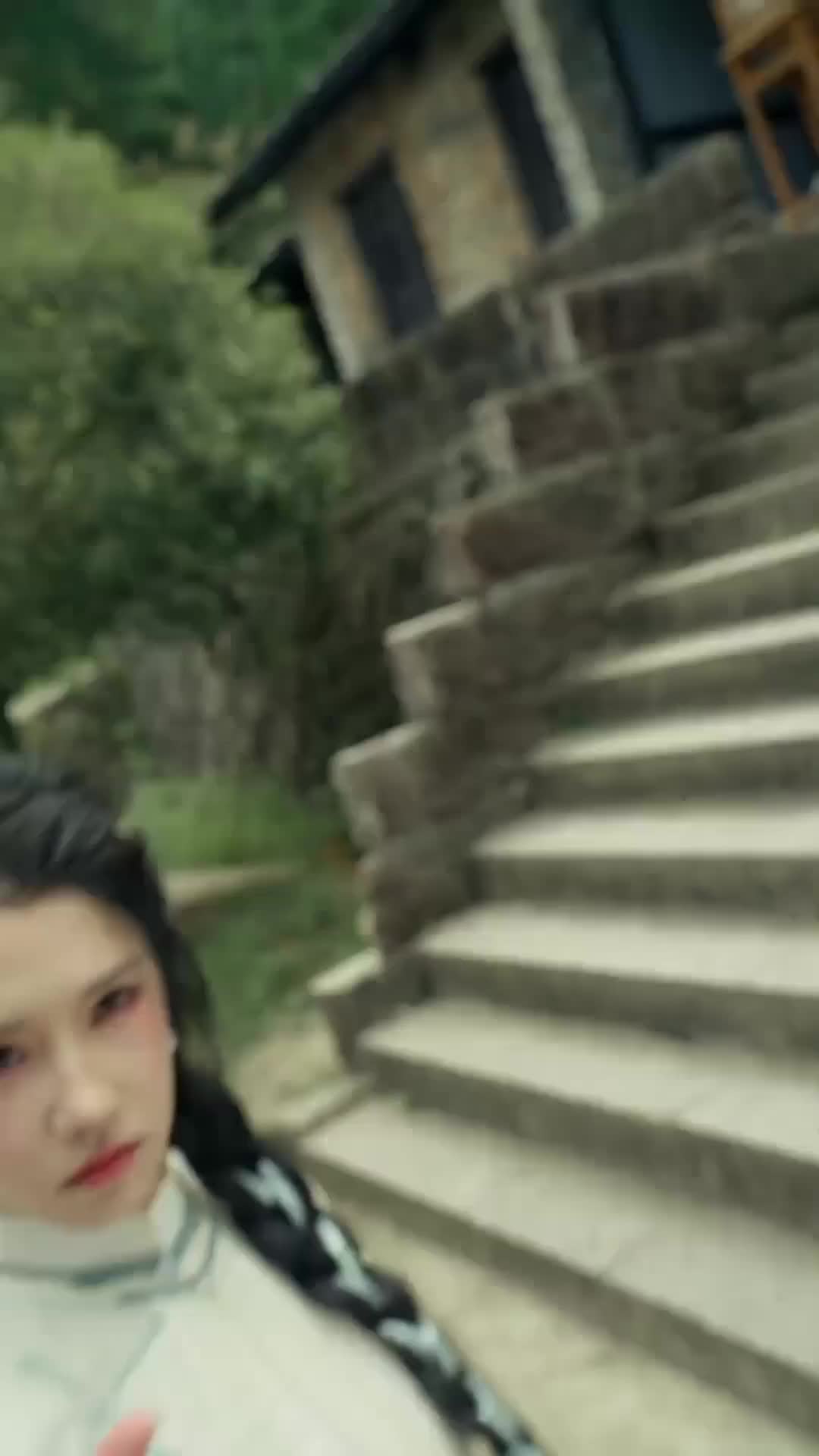Broken Chains, Rising Legend Episode 2