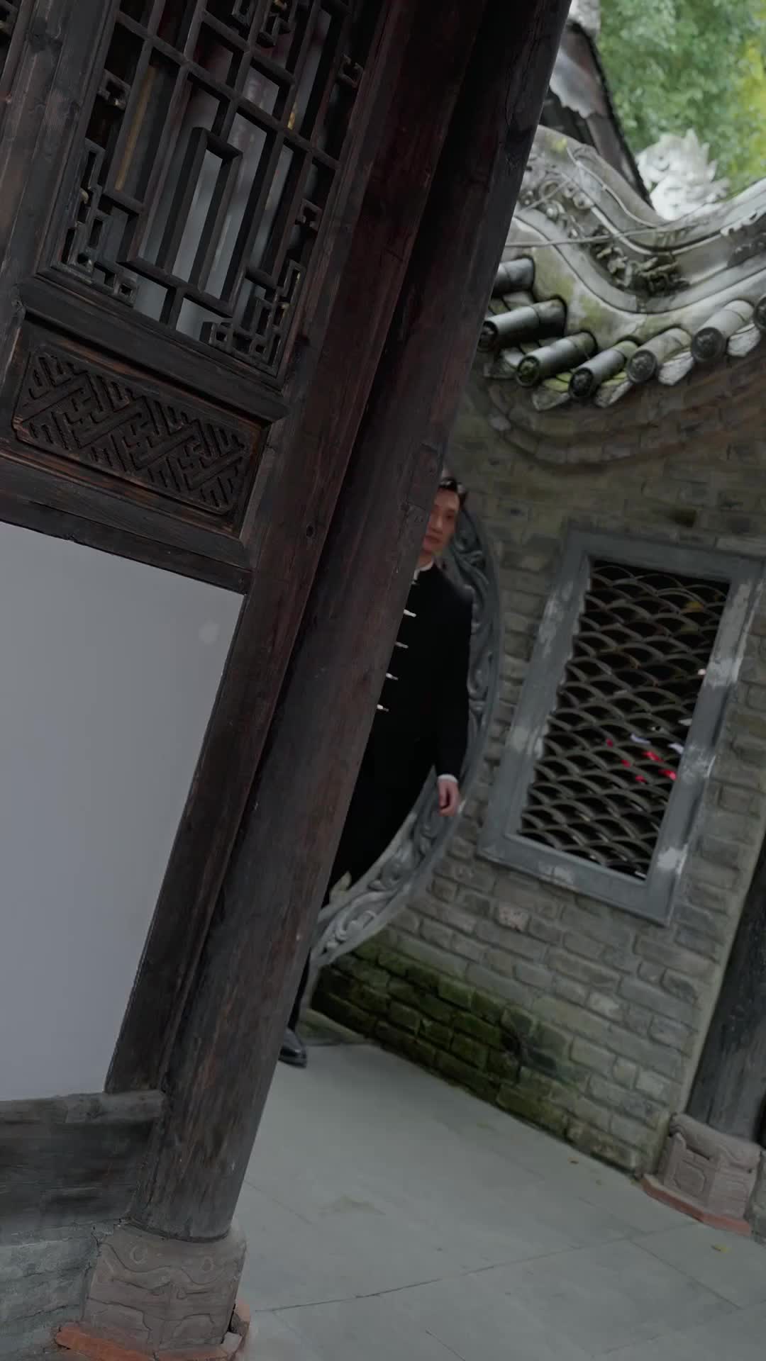 Chains Won't Hold Me, Throne Won't Stop Me Episode 6