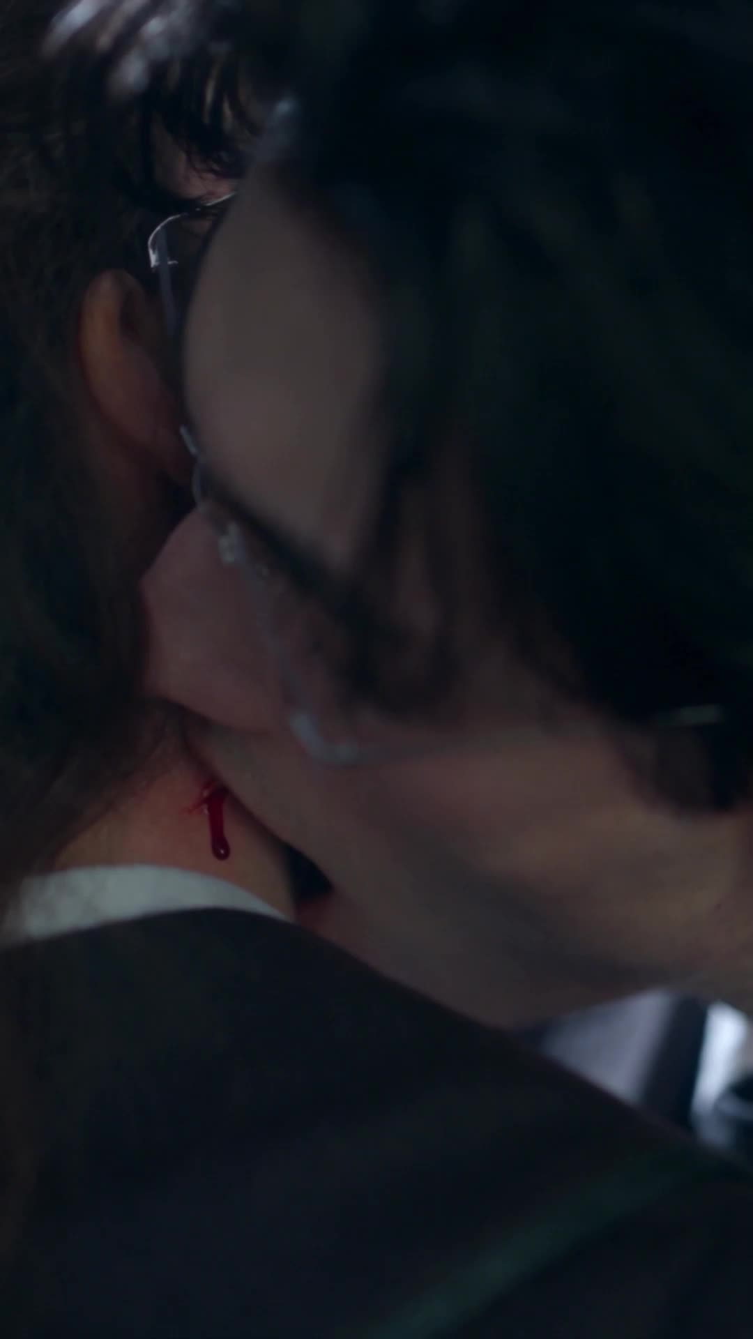 Kiss the Vampire or Die Episode 2