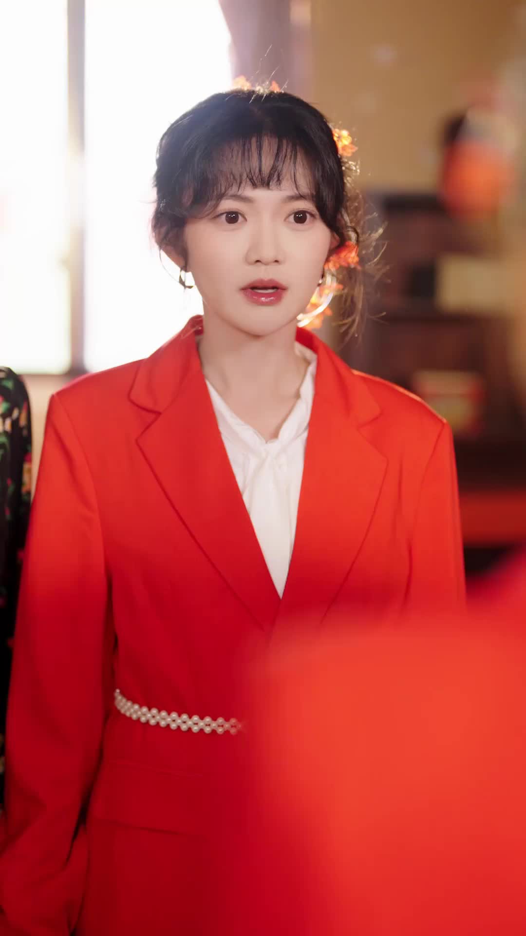 八零換親后，日子越過越紅火  第3集