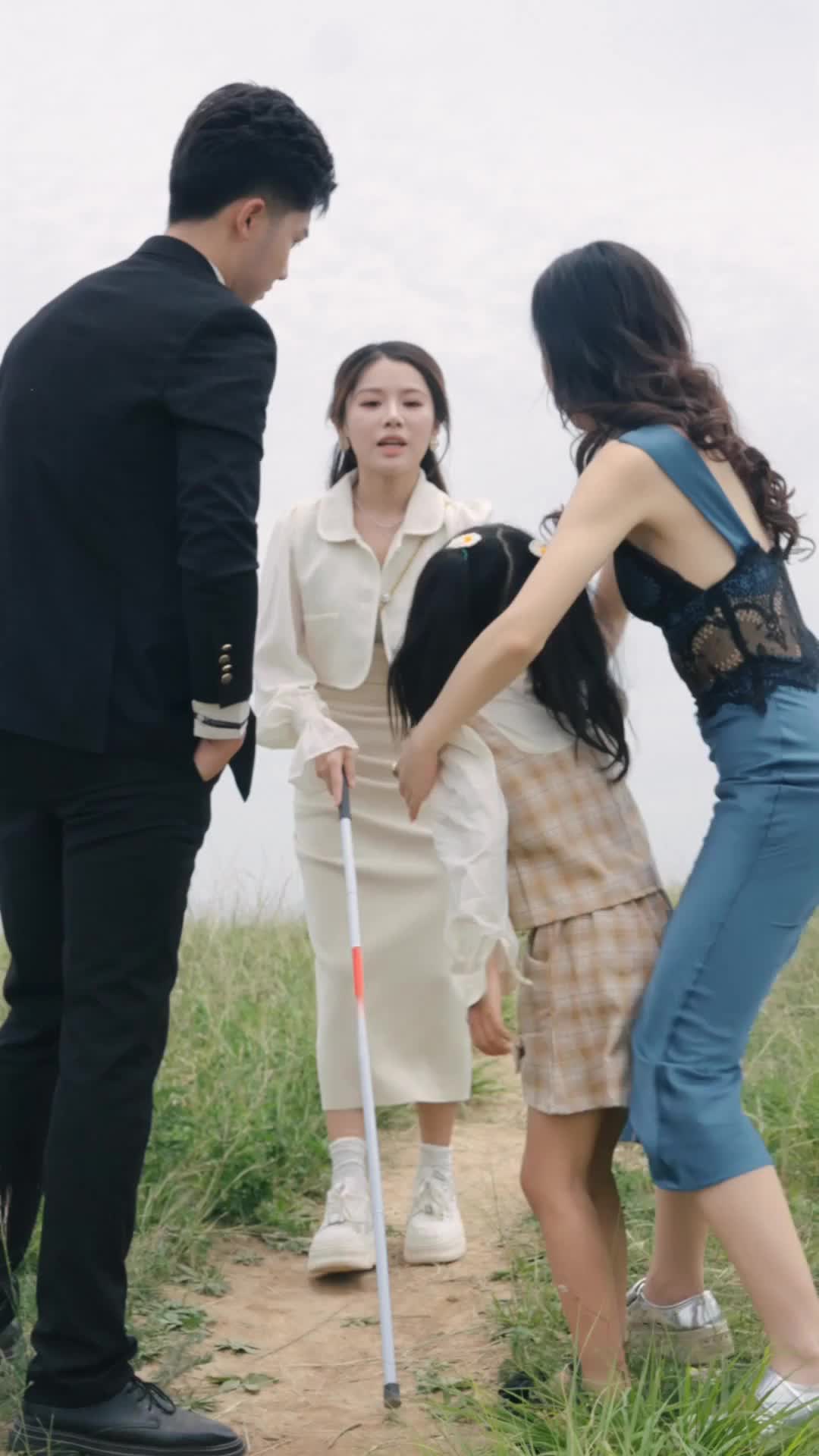 Rahasia Di Balik Mata Istriku Episode 10