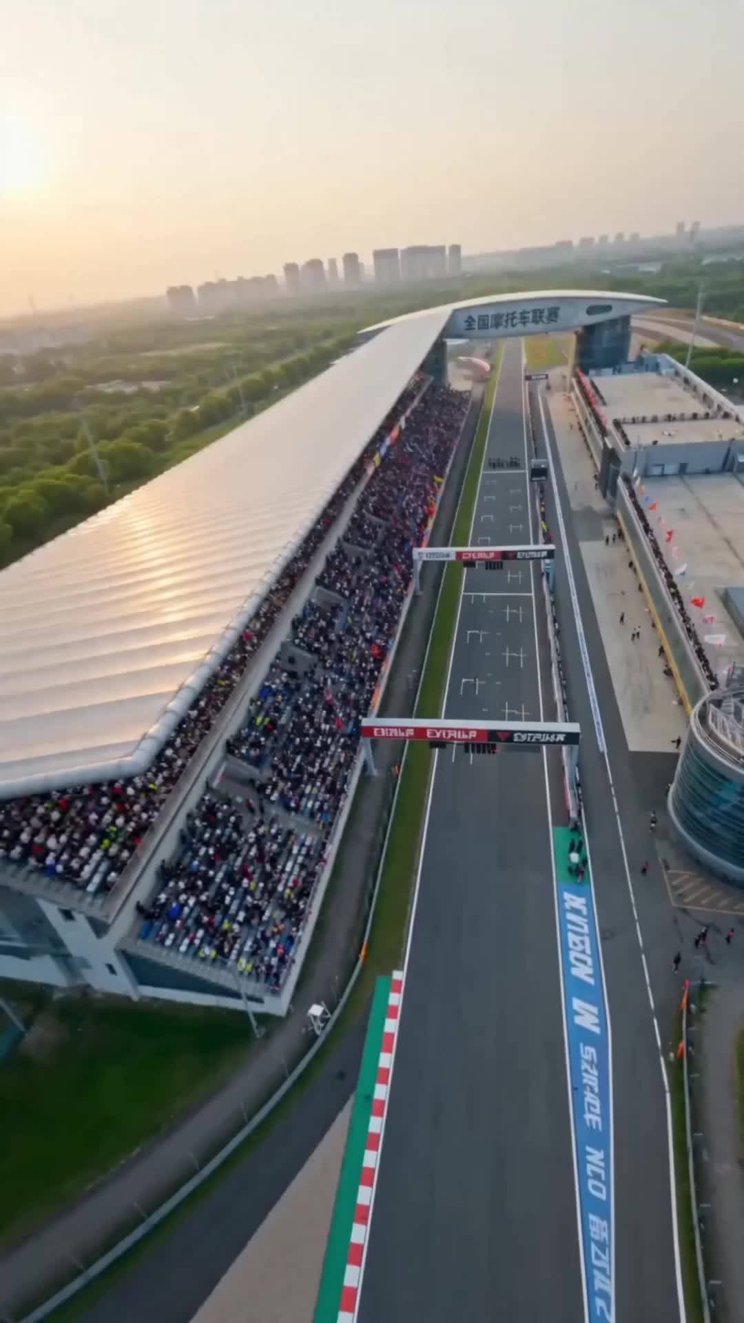 Queen of Speed: Racing to Glory Episode 1