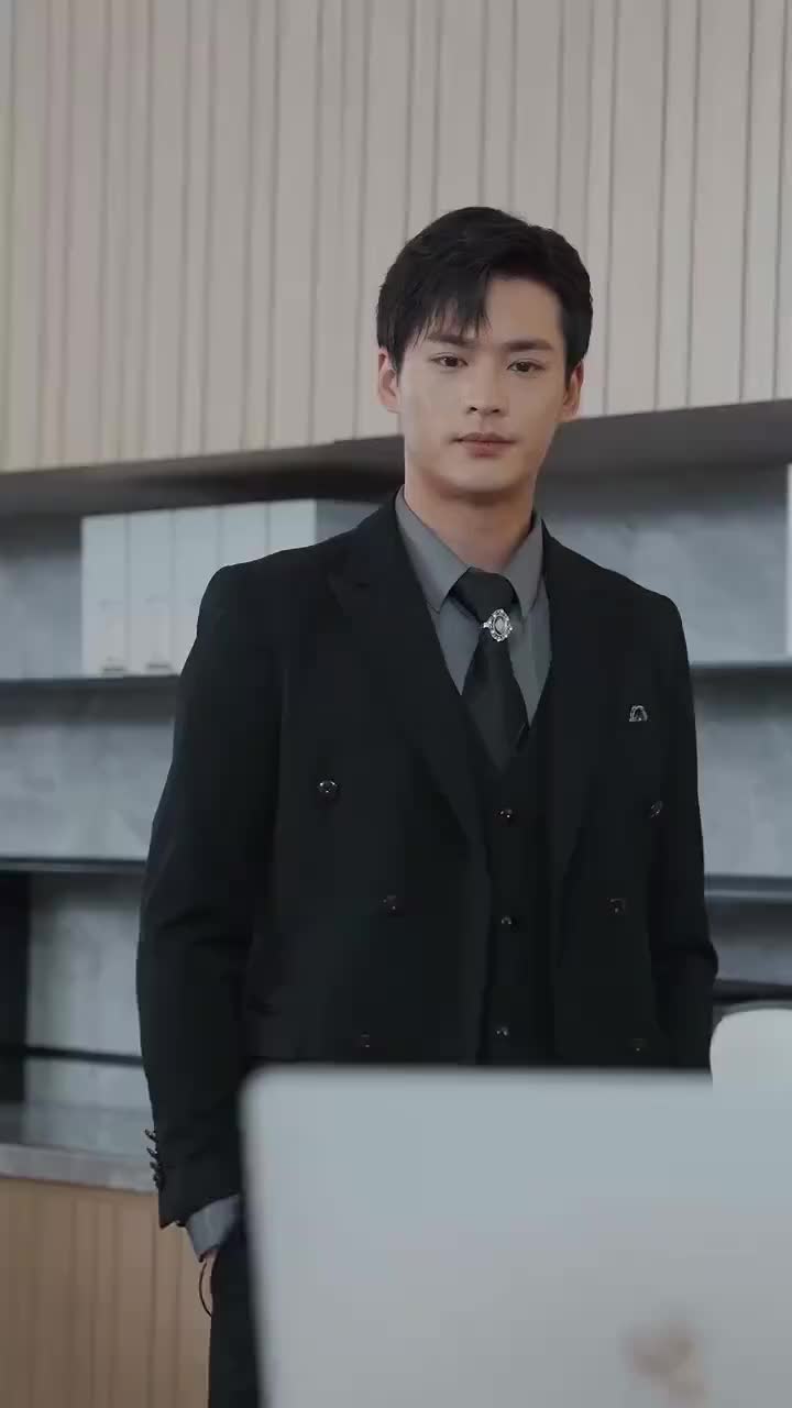 Her Love Disguised as Betrayal Episode 8