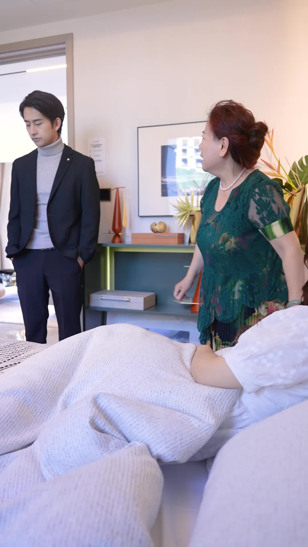 离婚后冷爷他知错了 第9集