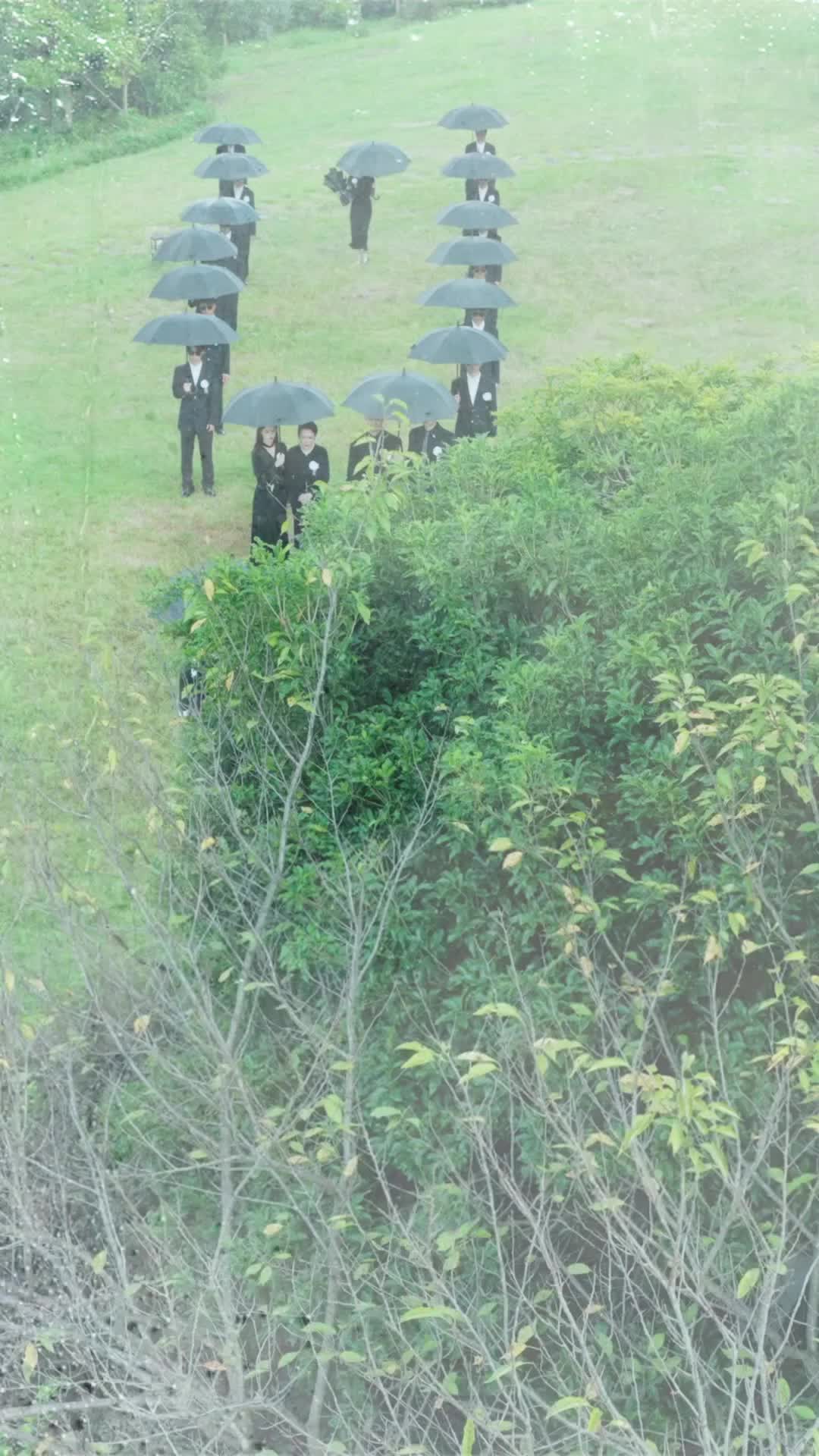 Melawan Dunia Demi Cintamu Episode 1