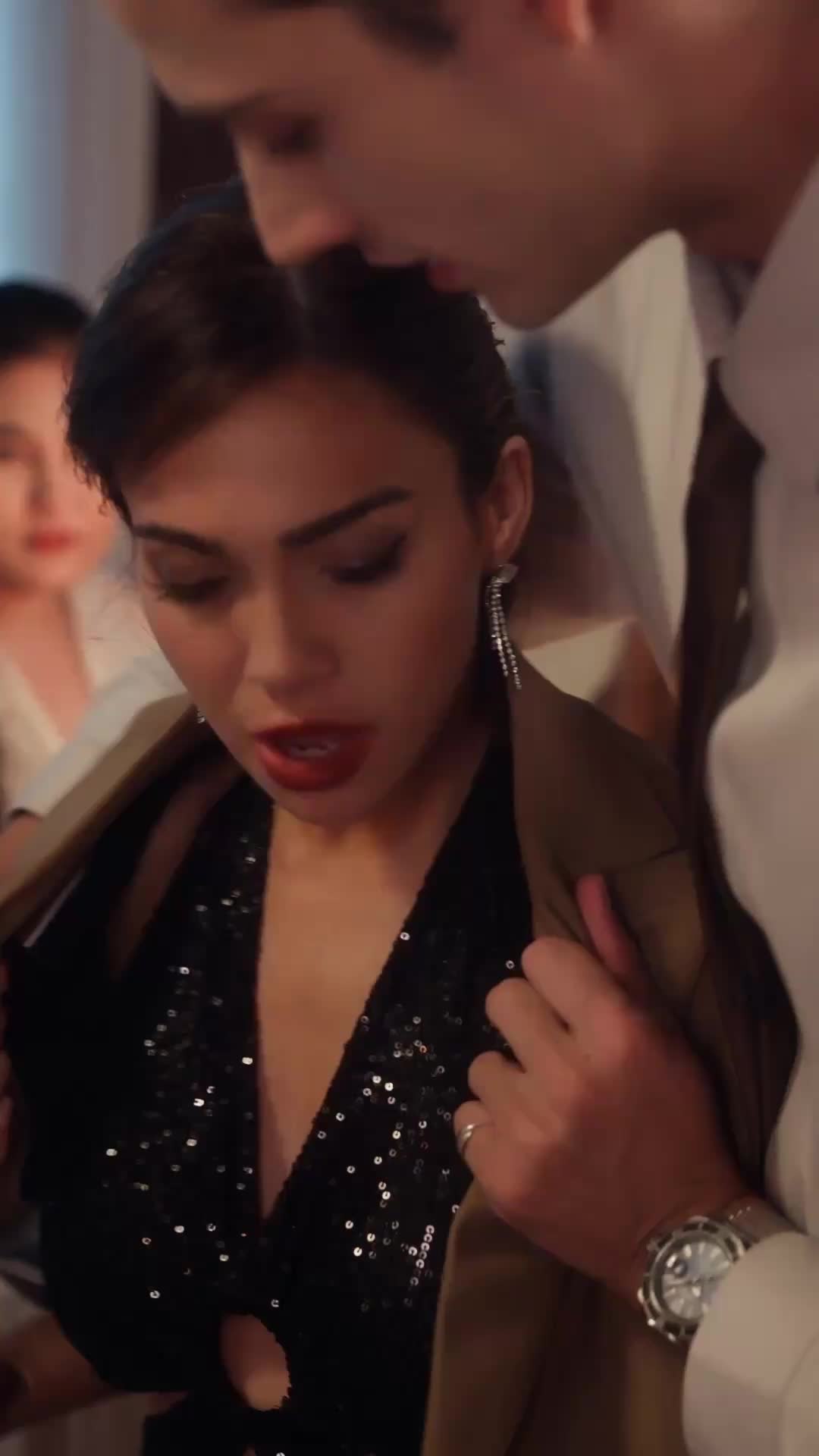 Boy Toy on My Bed Becomes Big Bad Boss Episode 9
