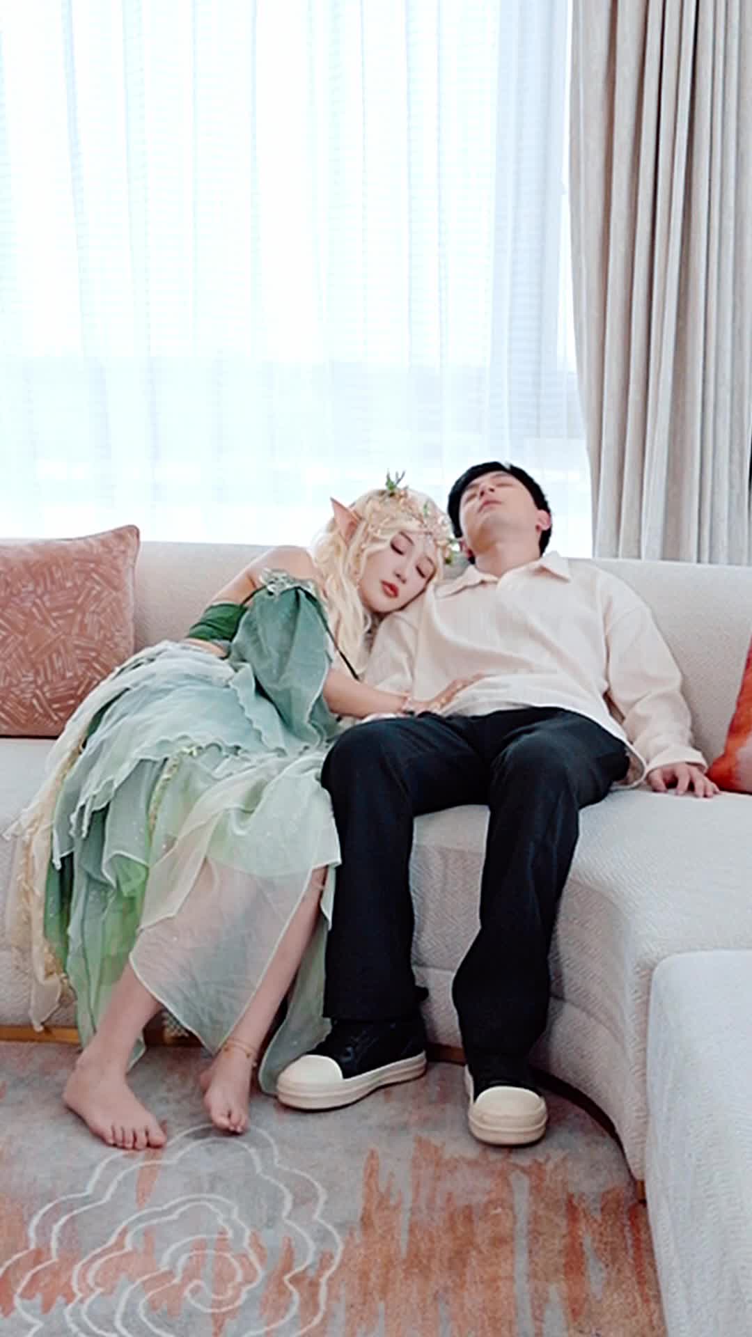 我手机里的精灵女王成真了 第2集