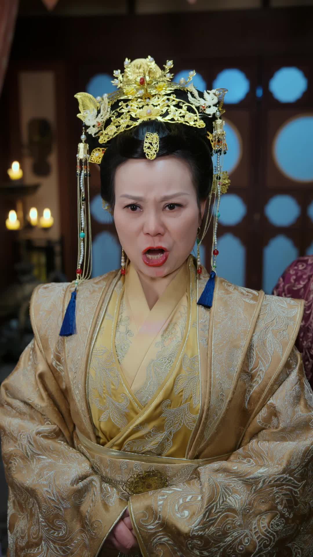 灵魂互换后皇后娘娘野翻了 第7集