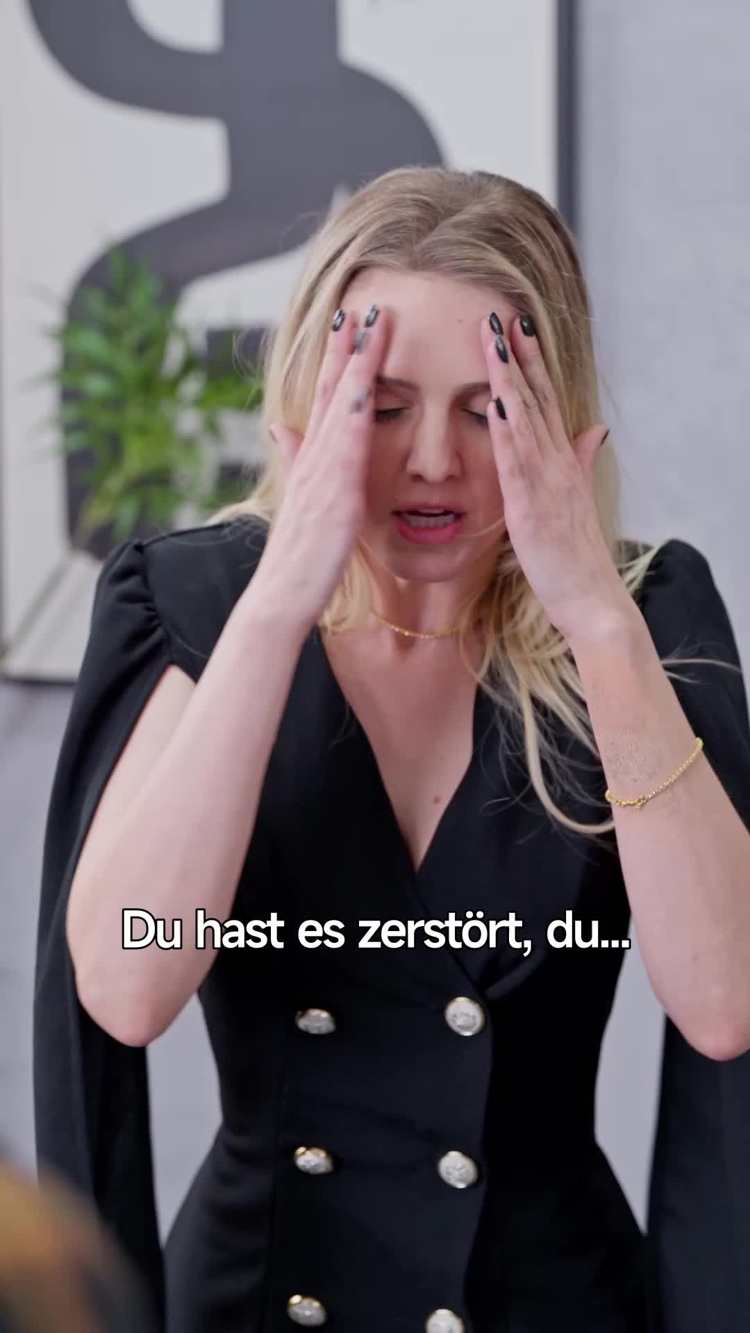 Zurück! Ich bin die Schwester des CEOs 2Folgen