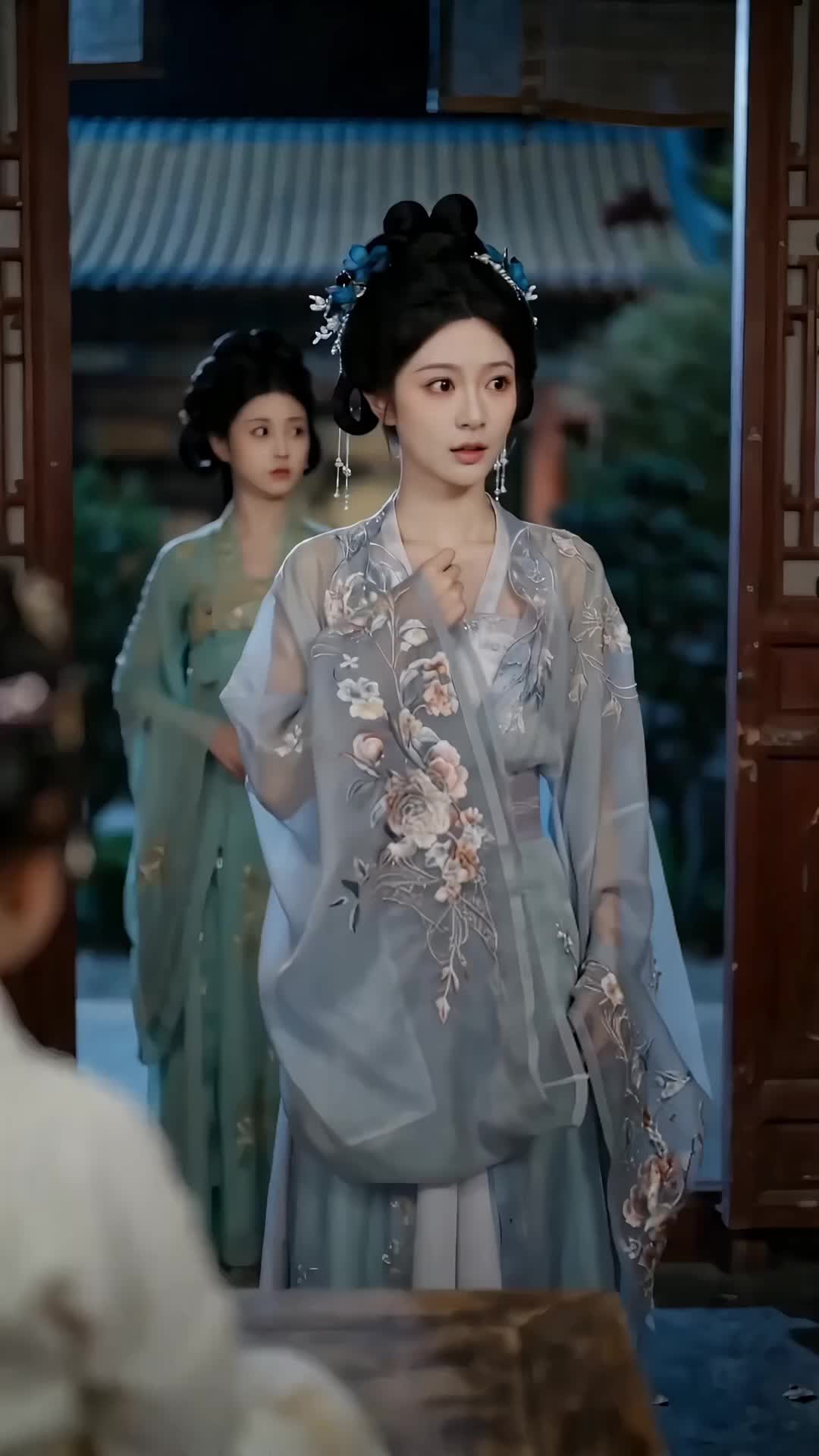 生下貓崽後，我被皇帝追著寵 第5集