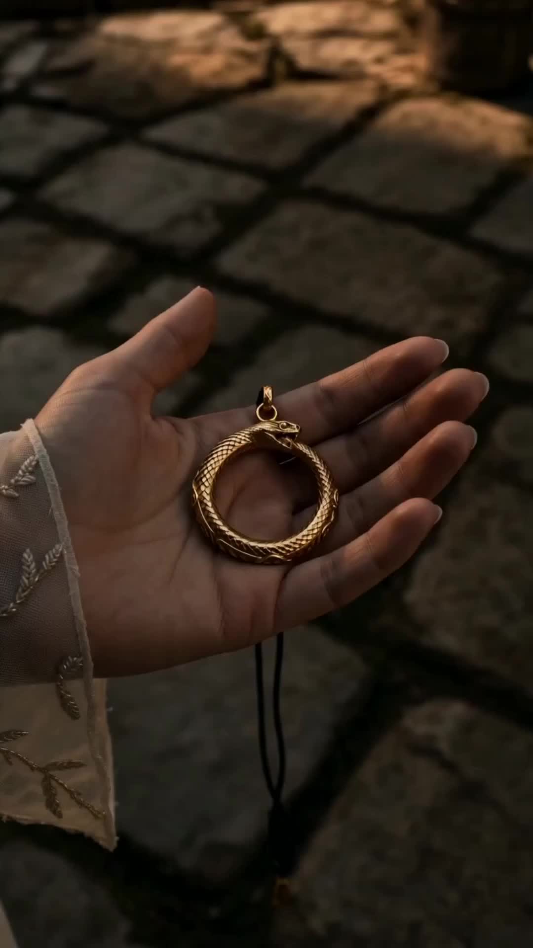 Bajo las alas del amor prohibido Episodio 10