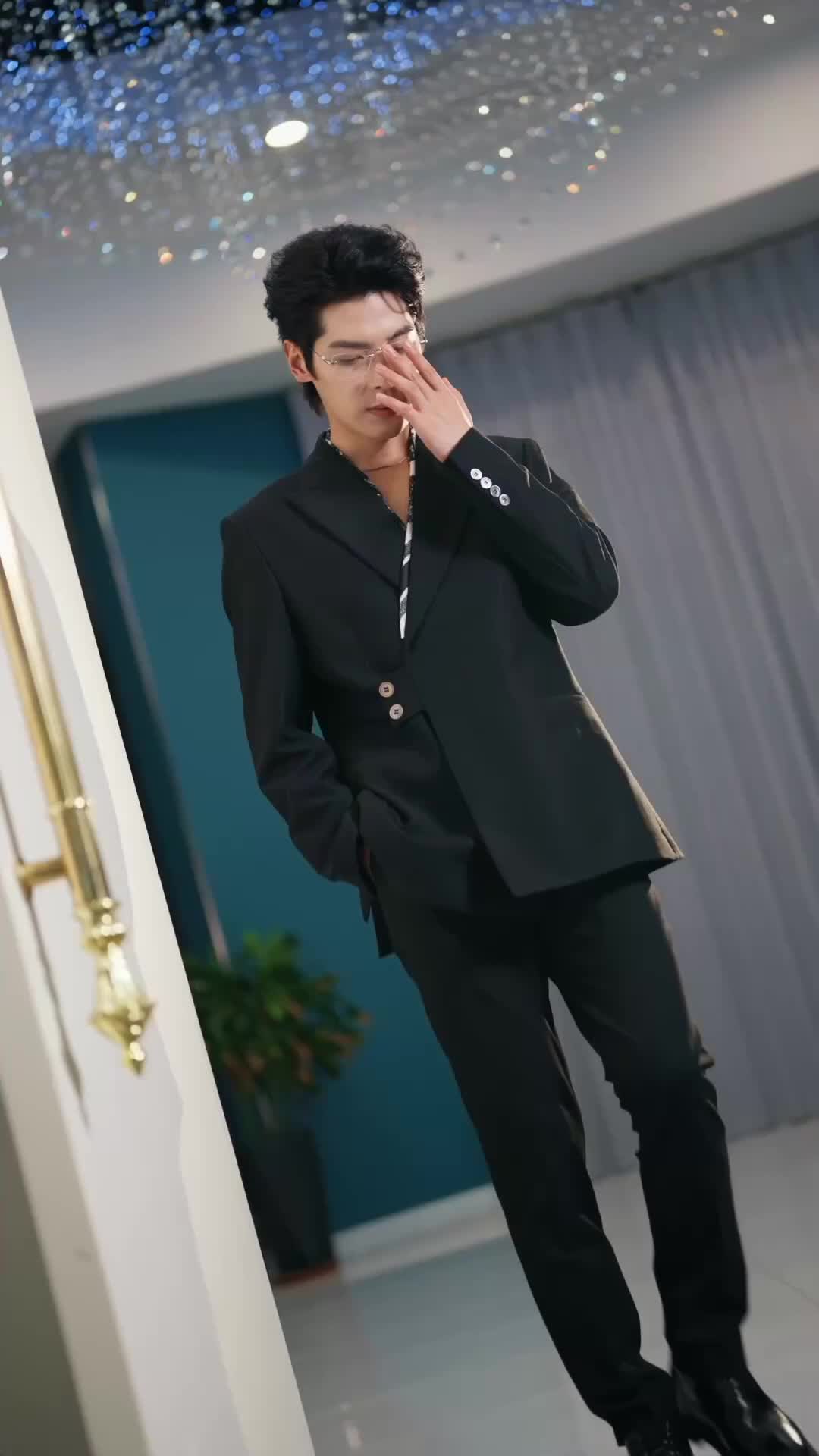 Istri yang Dimanjakan - Episode 34 - Episode 34