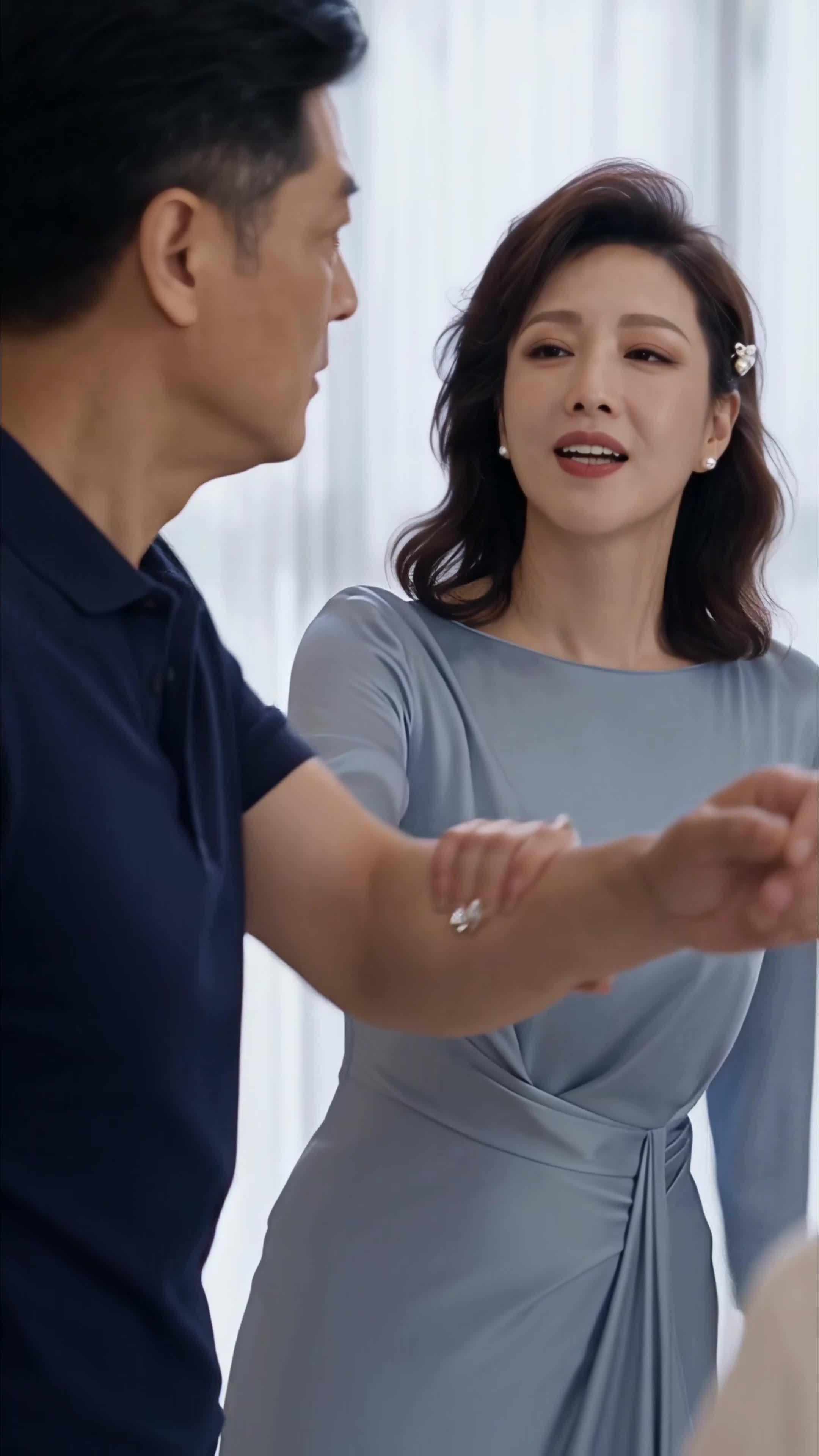 乡下来的真千金,颜值嗓音双封神 第2集