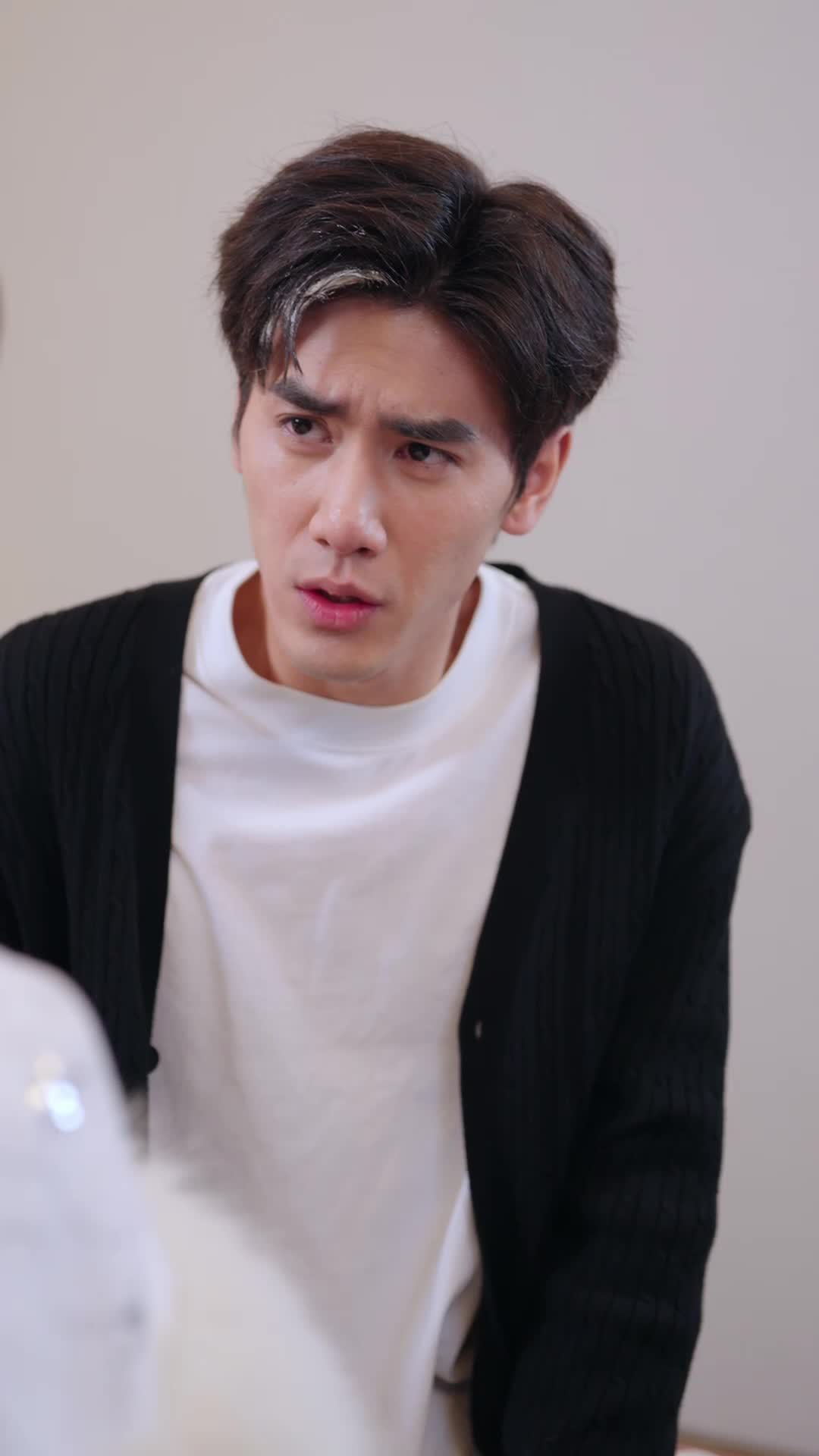 他不爱后，两个青梅后悔哭了 第4集