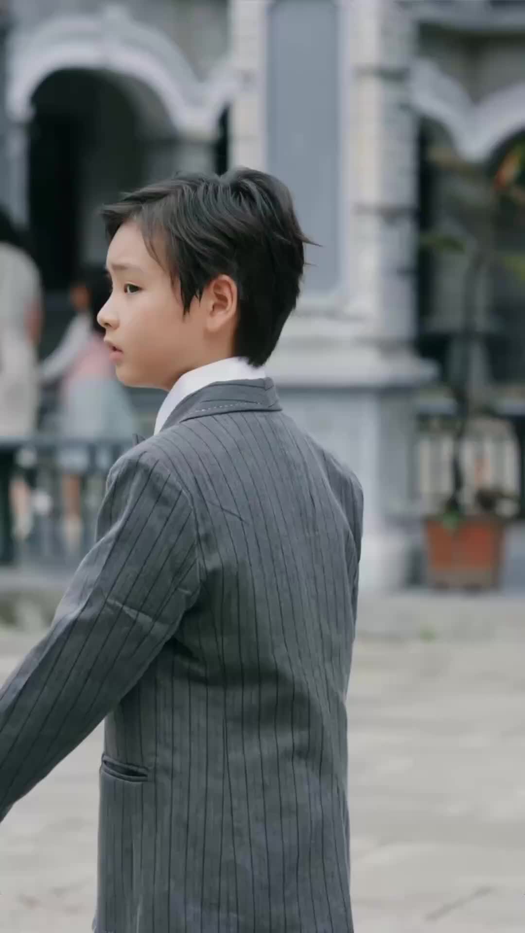 Dia Kembali Bersinar - Episode 56 - Episode 56