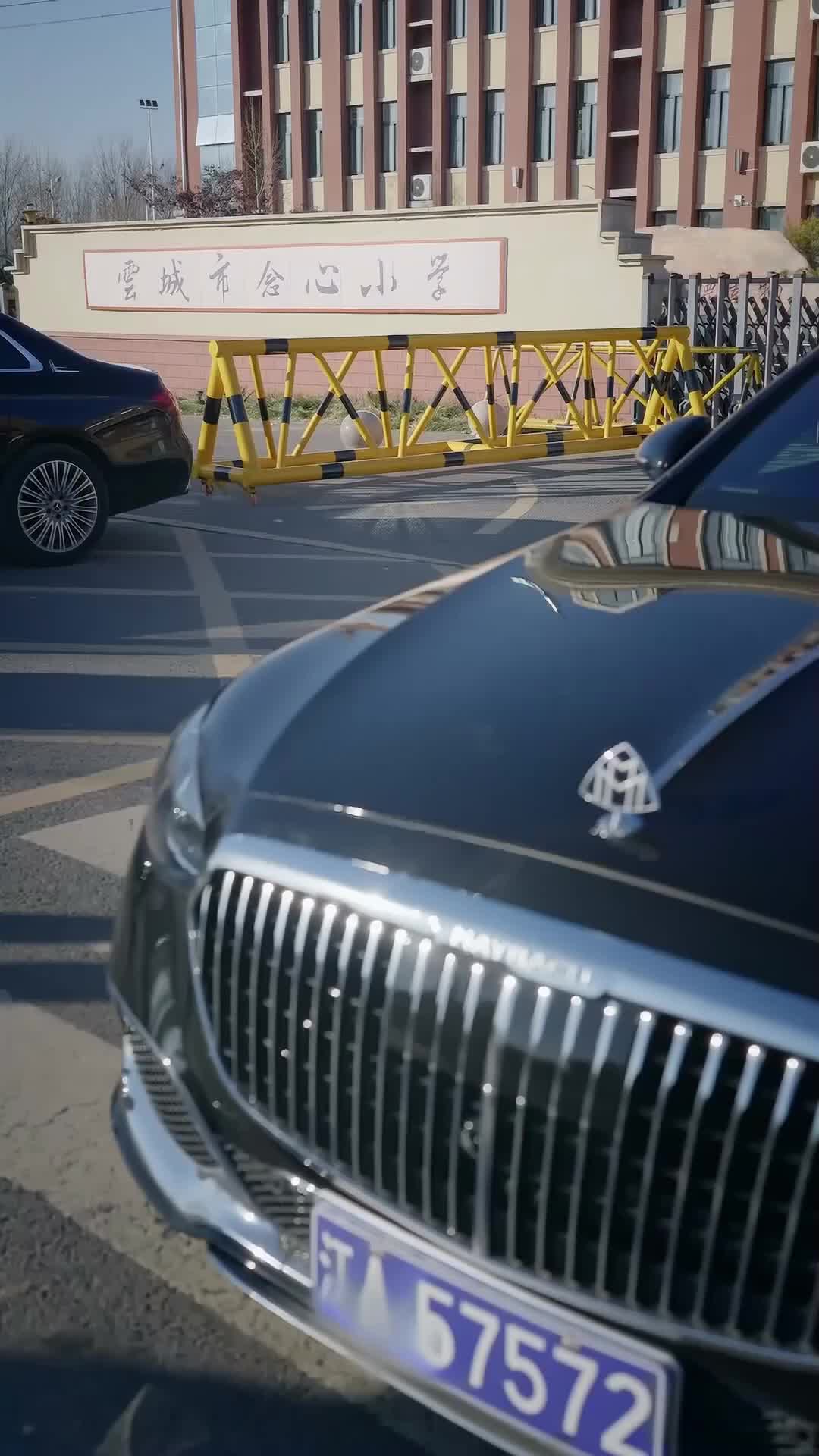 Atas Nama Sang Ibu (Sulih Suara) - Episode 1 - Episode 1