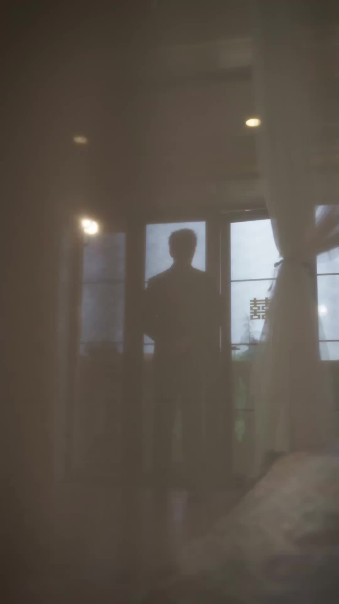 Peluk Aku dalam Kepura-puraanmu - Episode 1 - Episode 1