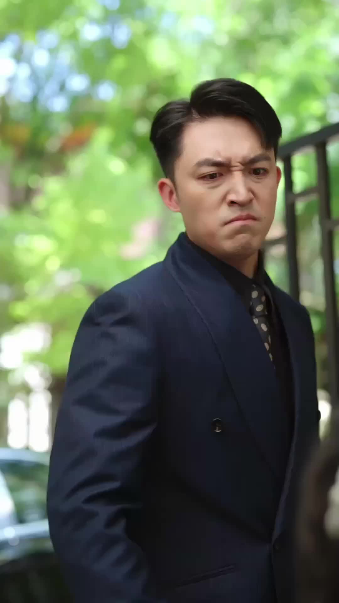 Kau Bagai Angin, Aku Bagai Debu - Episode 49 - Episode 49