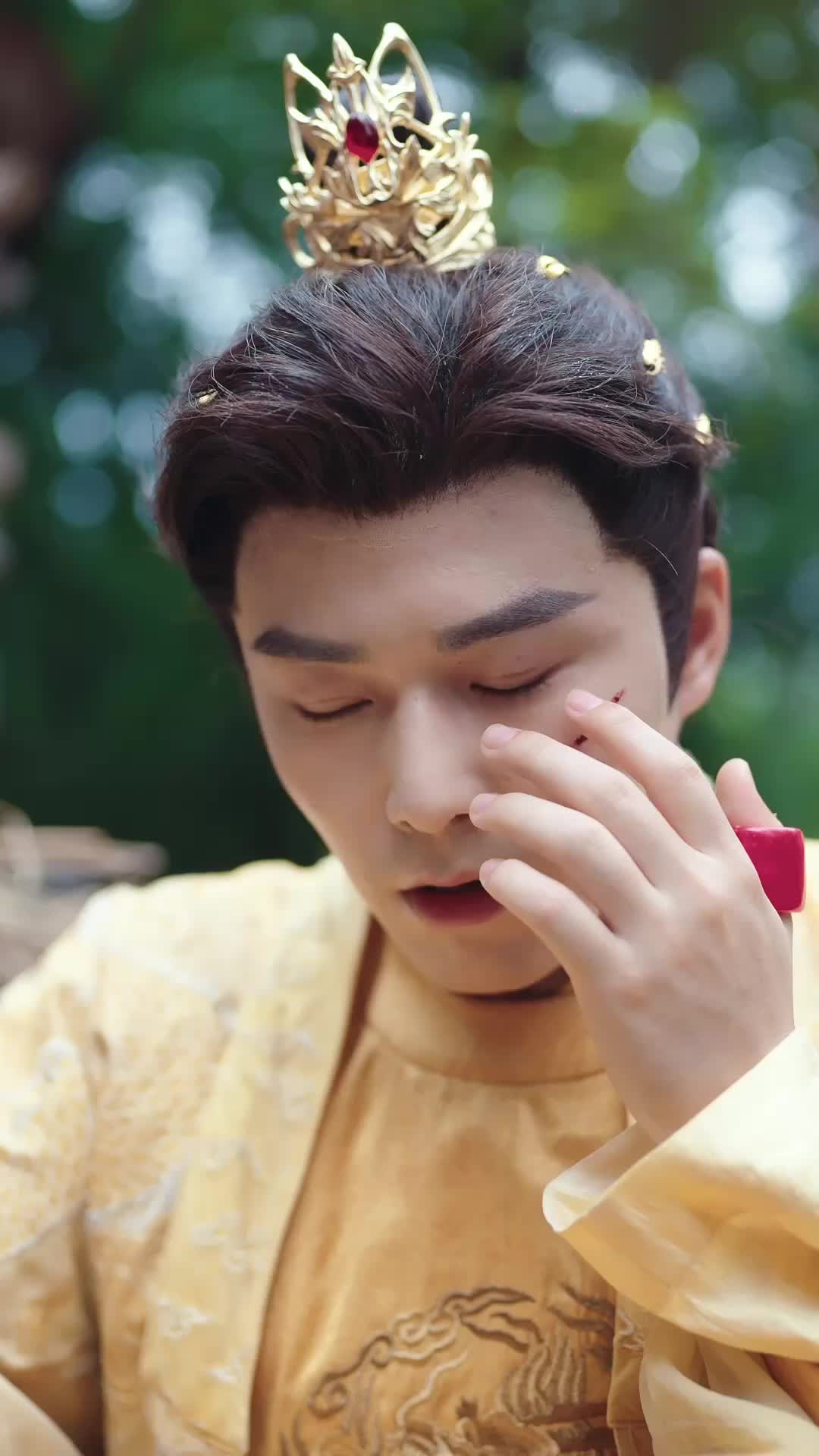 Her Fatal Return: From His Captive to His Empress Episode 8