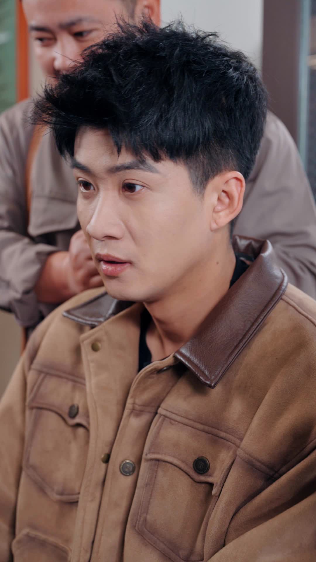 Carrying My Wife's Family to Immortality Episode 8