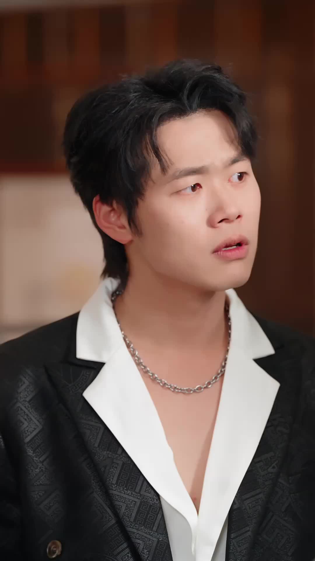 Billionaire Overnight: Inheritance of Glory(DUBBED) Episode 11