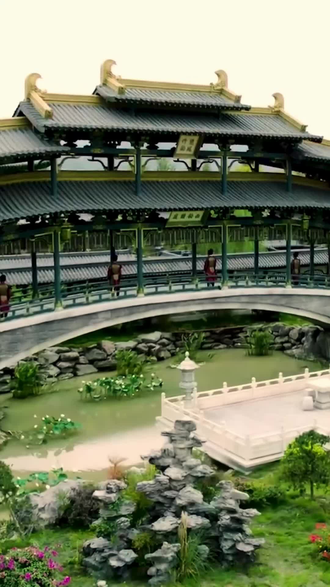 奉命接近，反手成婚 第3集