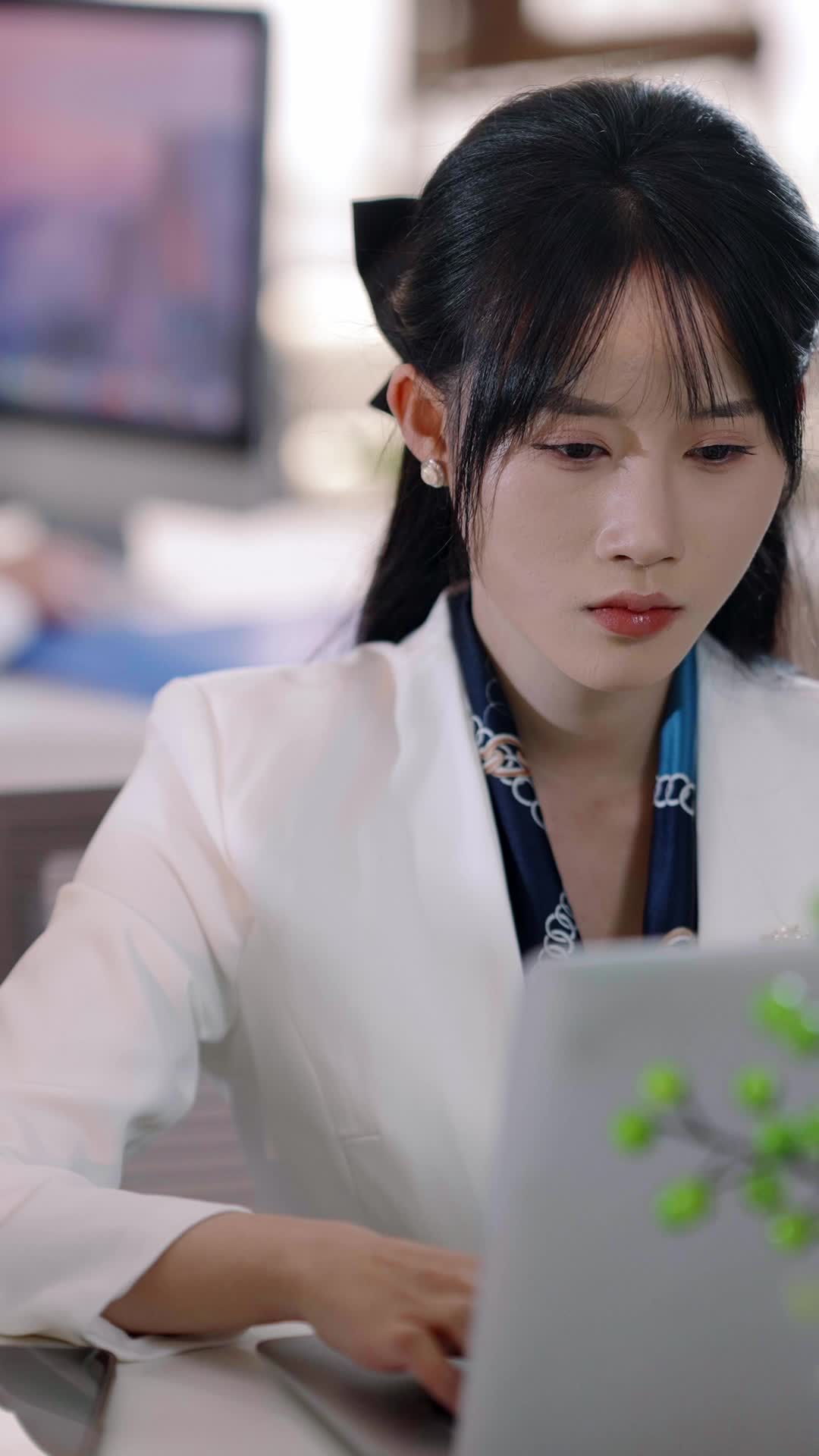 Trapped by the Tycoon's Love Episode 6