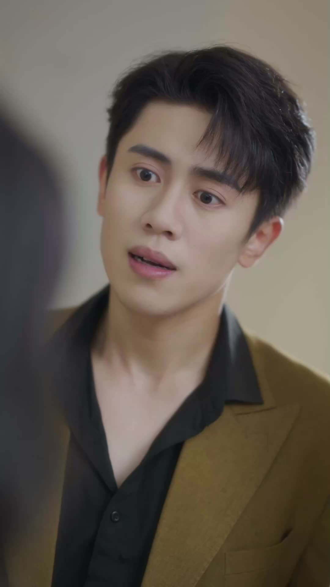 Caught in a Scandal, Caught by Love Episode 2