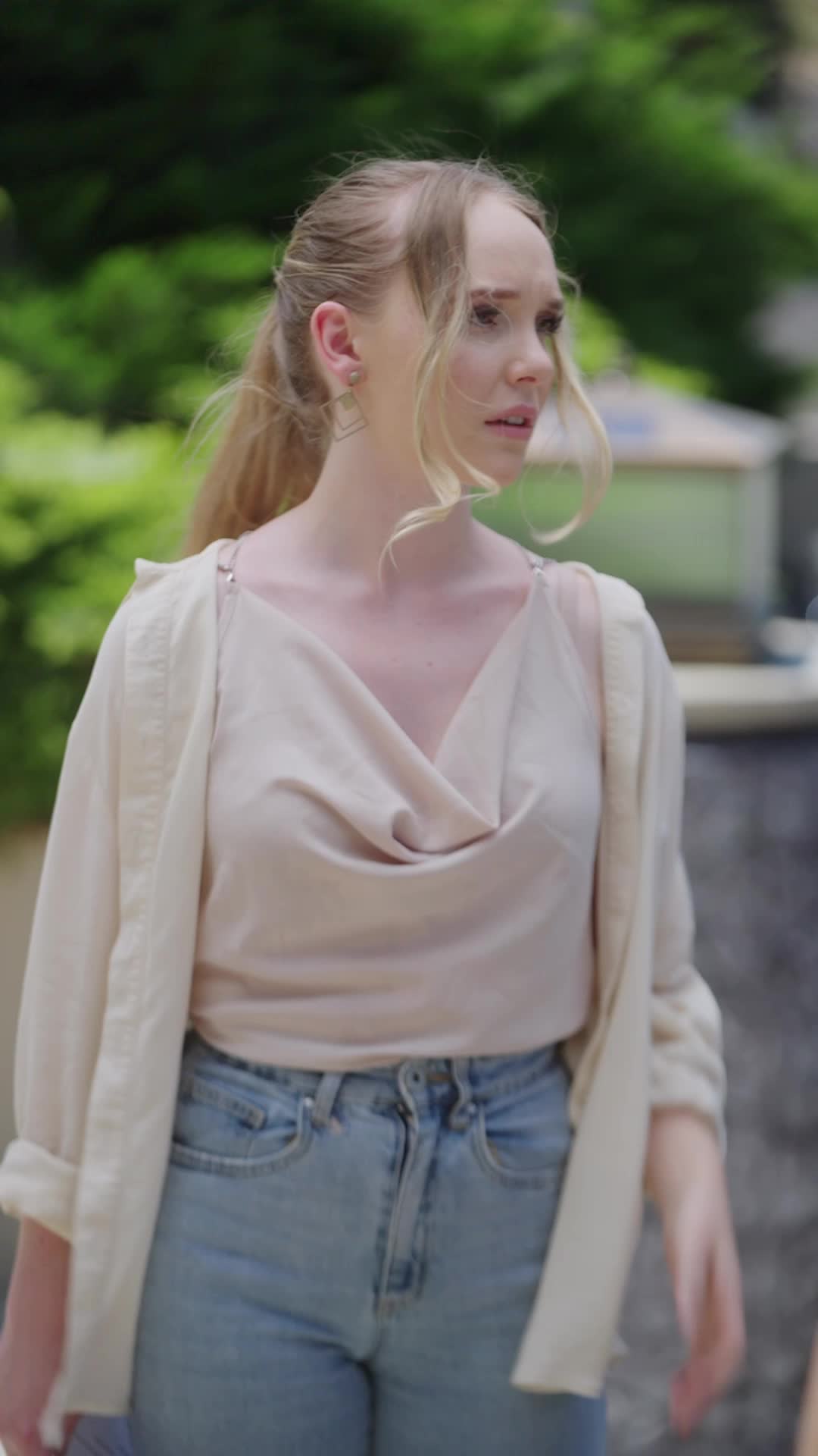 After Divorce: I Become Heiress Episode 4