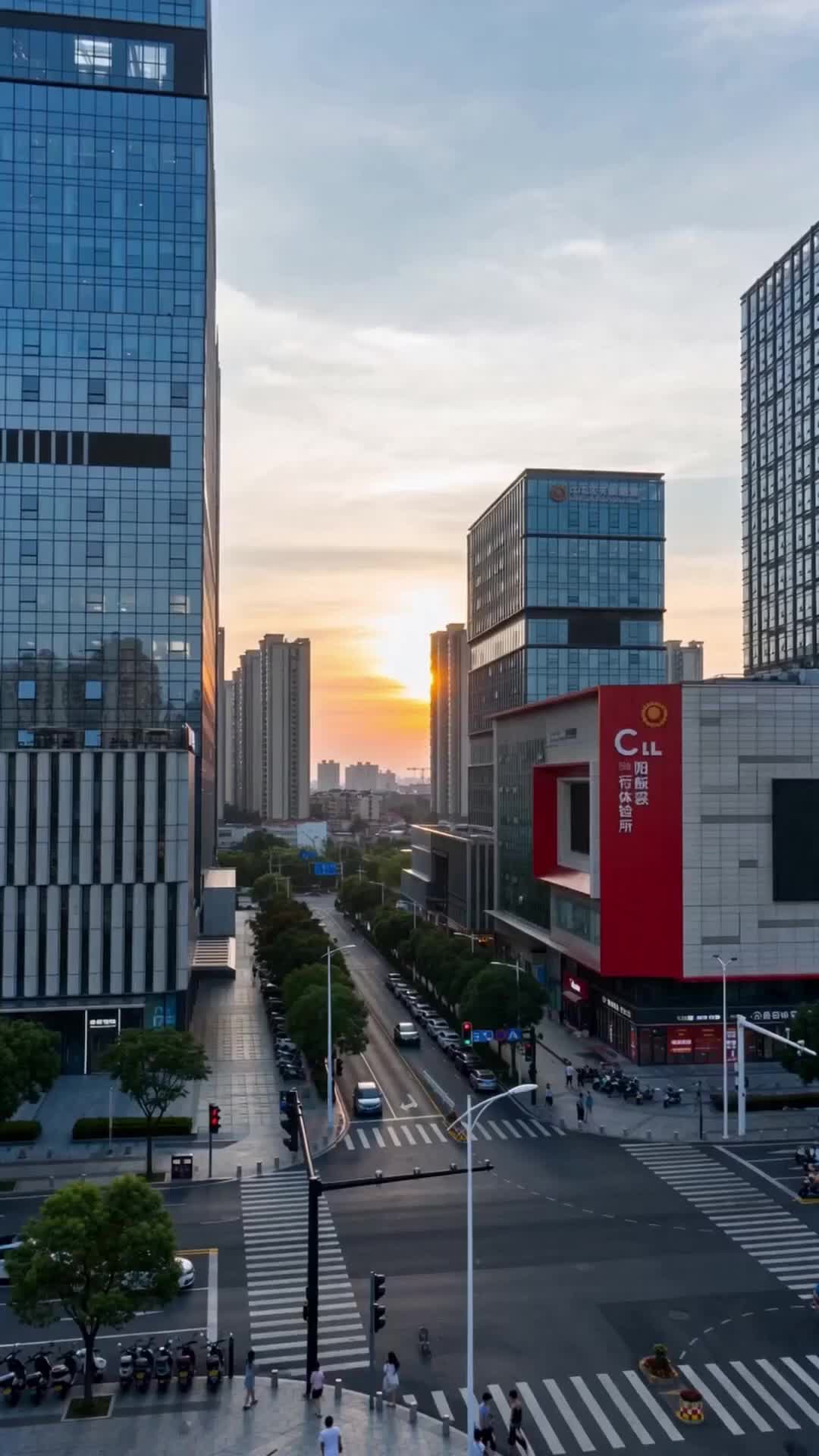 四套房全给我哥 第5集