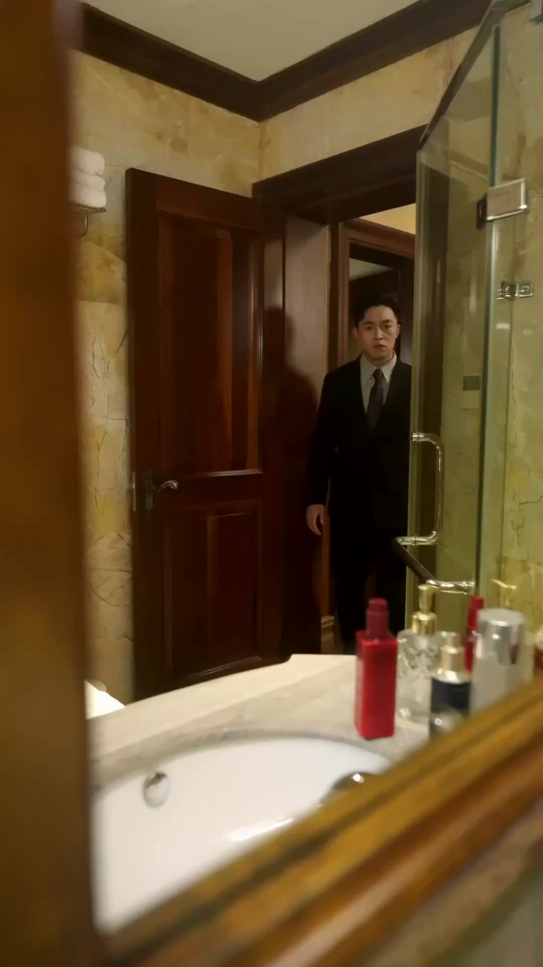 Kau Bagai Angin, Aku Bagai Debu - Episode 20 - Episode 20