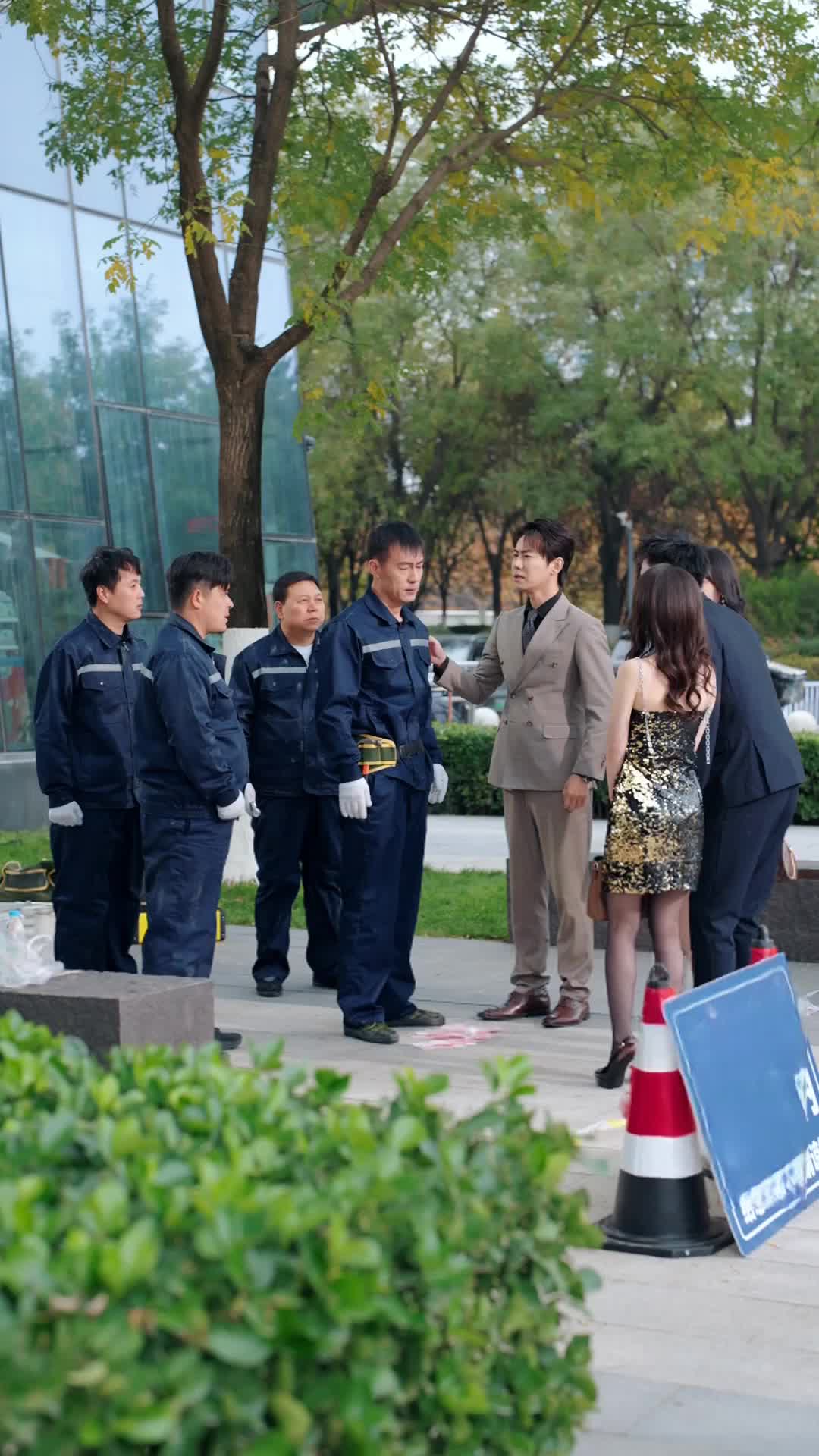 裝窮爸爸的千億守護 第4集