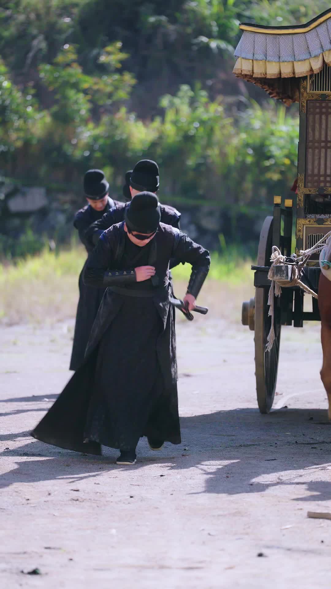 Bandit in Charge: From Wanted to Decorated Episode 2