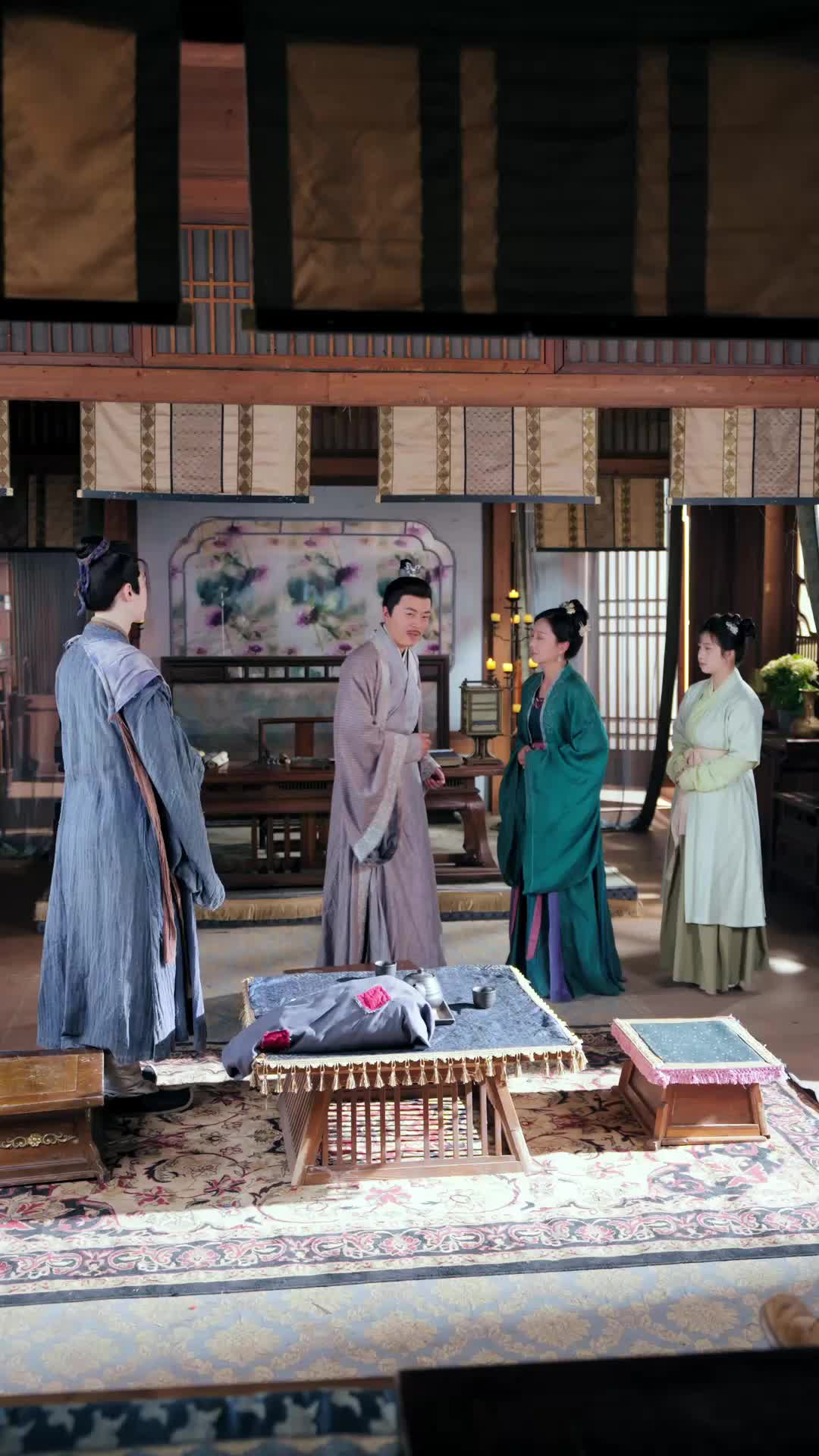 Istriku Tiga, Takdirku Gila (Sulih Suara)  - Episode 32 - Episode 32