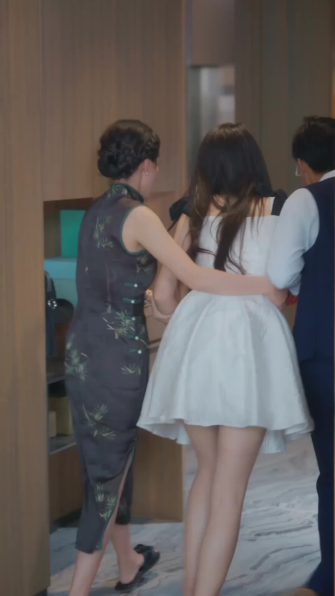 Cast Aside, Crowned Anew Episode 9