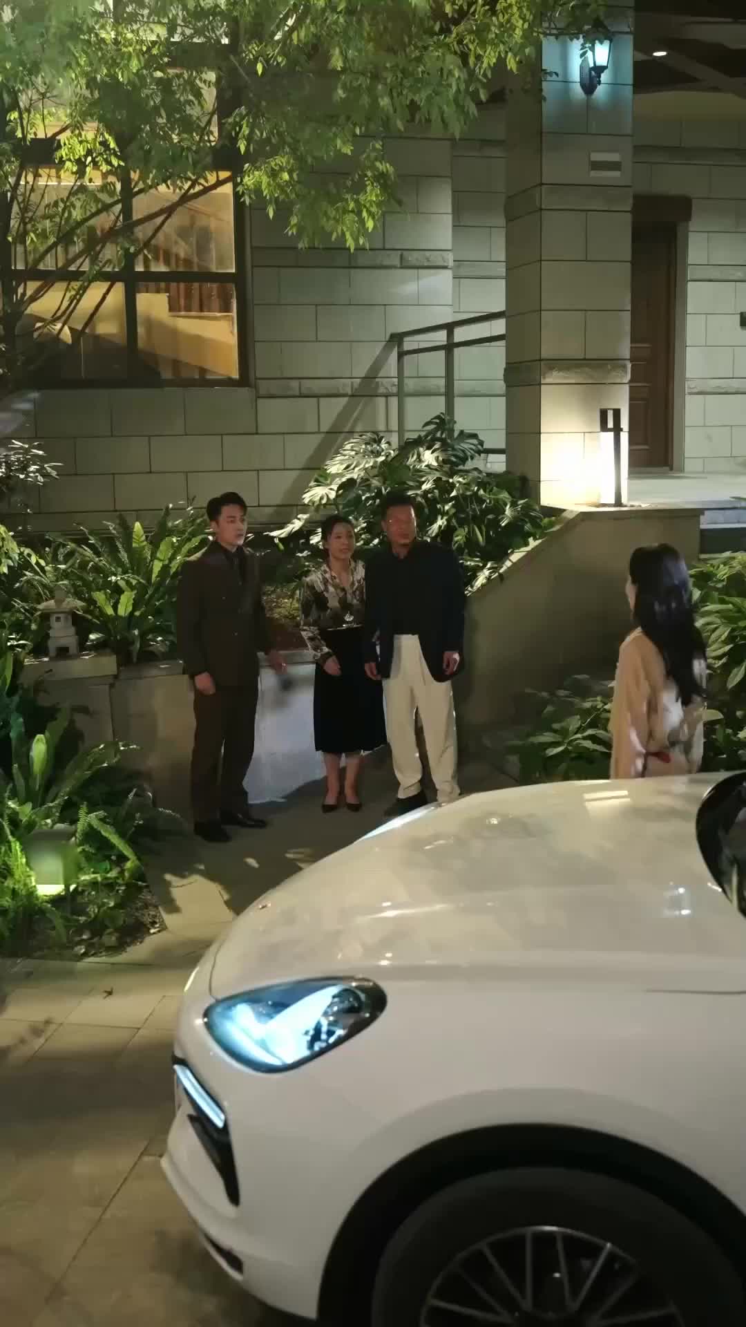 Kau Bagai Angin, Aku Bagai Debu - Episode 61 - Episode 61