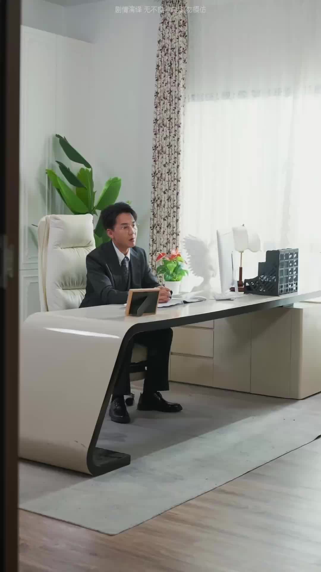Tahun Dalam Kebohongan Episode 4